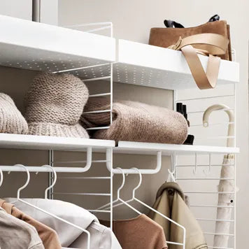 String hyller til gangen