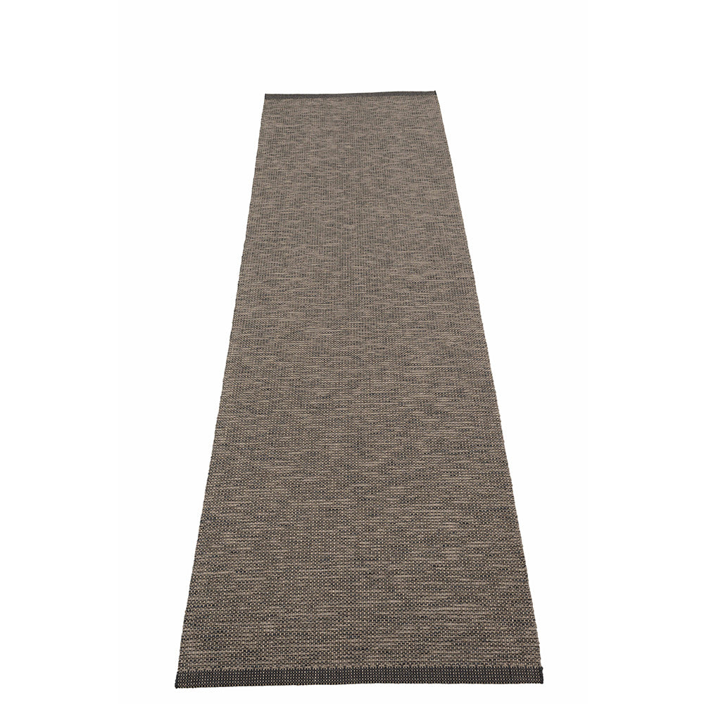 Sam Black/Walnut