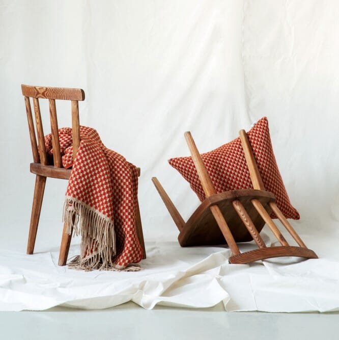 Pute Isak Red Sumac 60x60 - Bilde 2