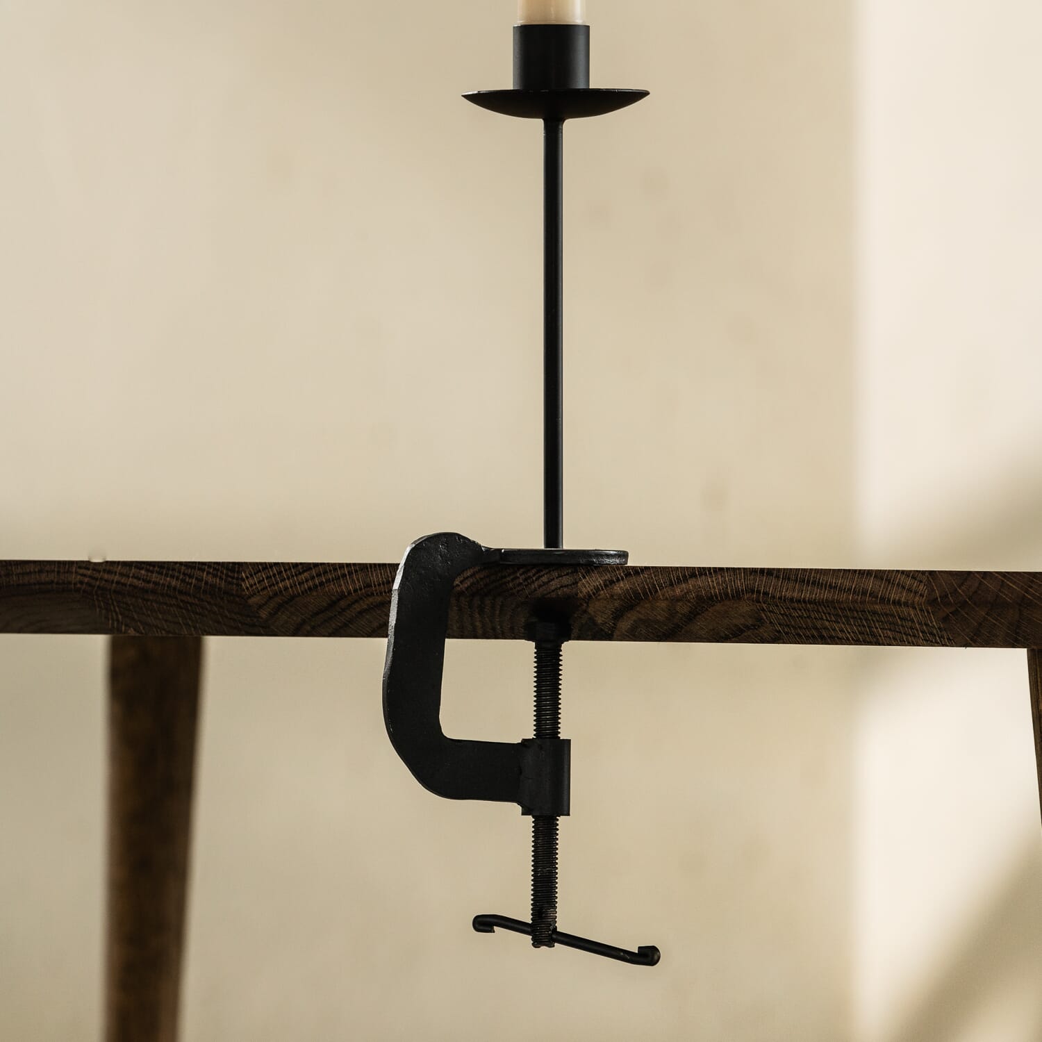 Lysestake THOR L Svart - Hovedbilde