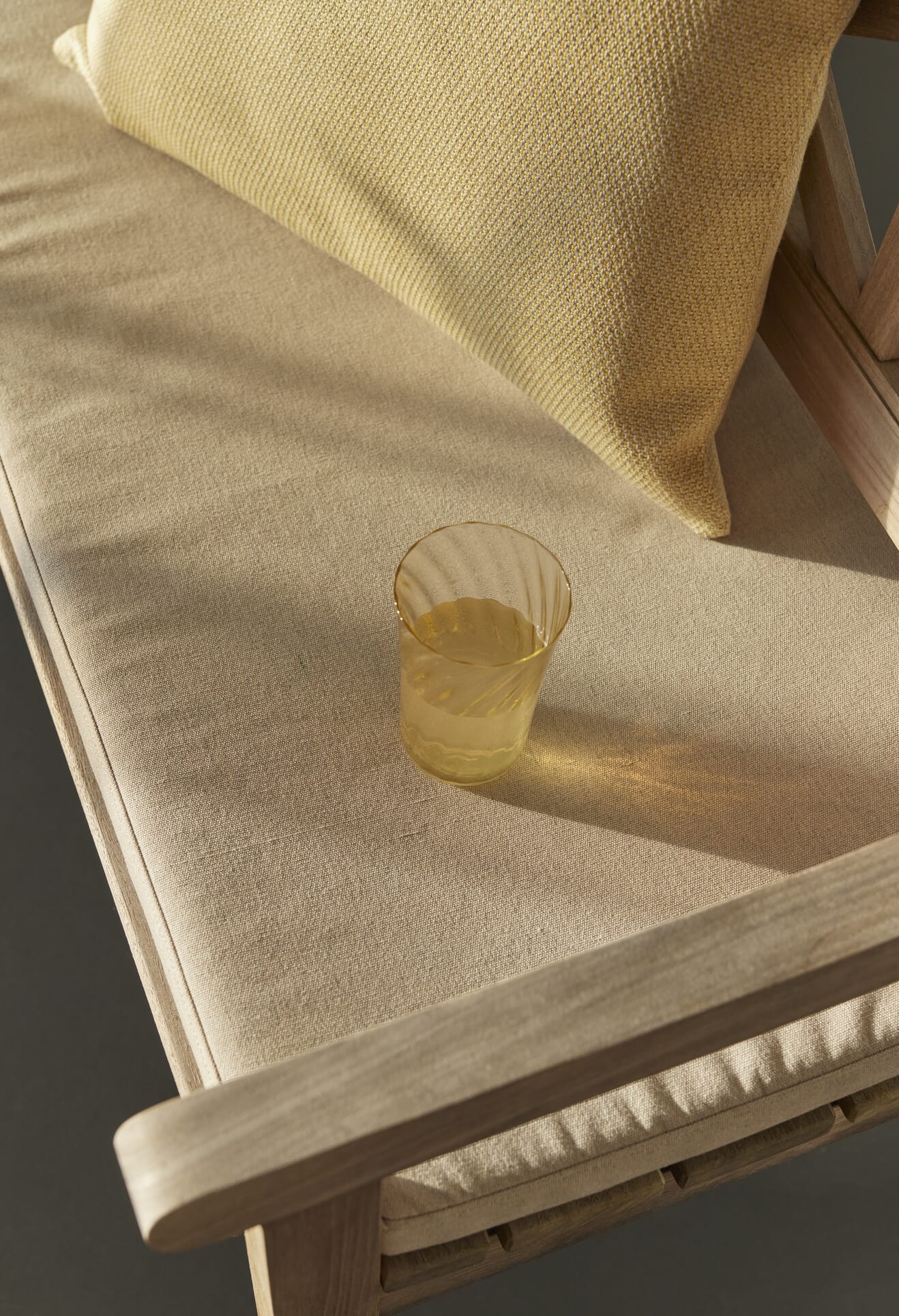 Barriere Utendørspute Honey Yellow 50x40 - Bilde 3
