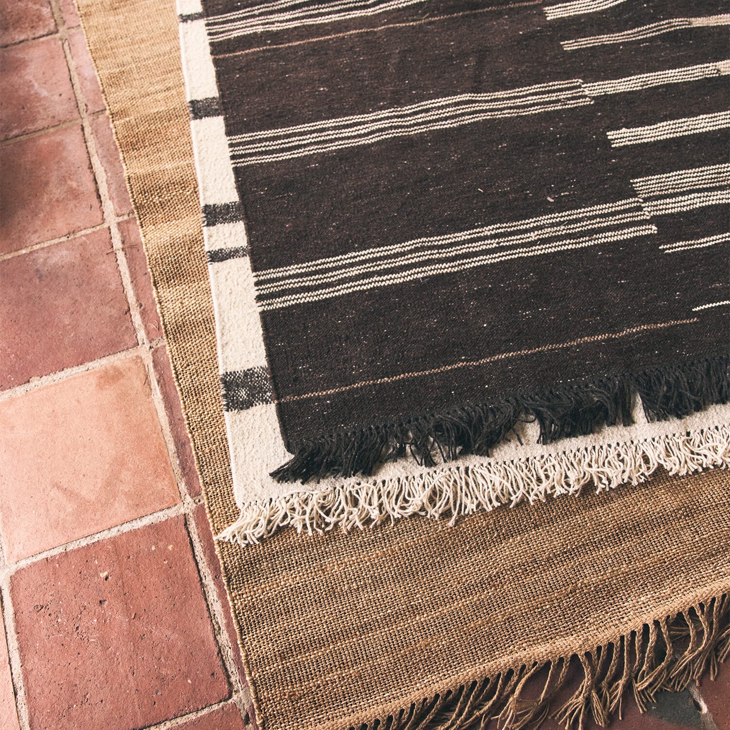Striped woolen kelim brown (150x240cm) - Bilde 4