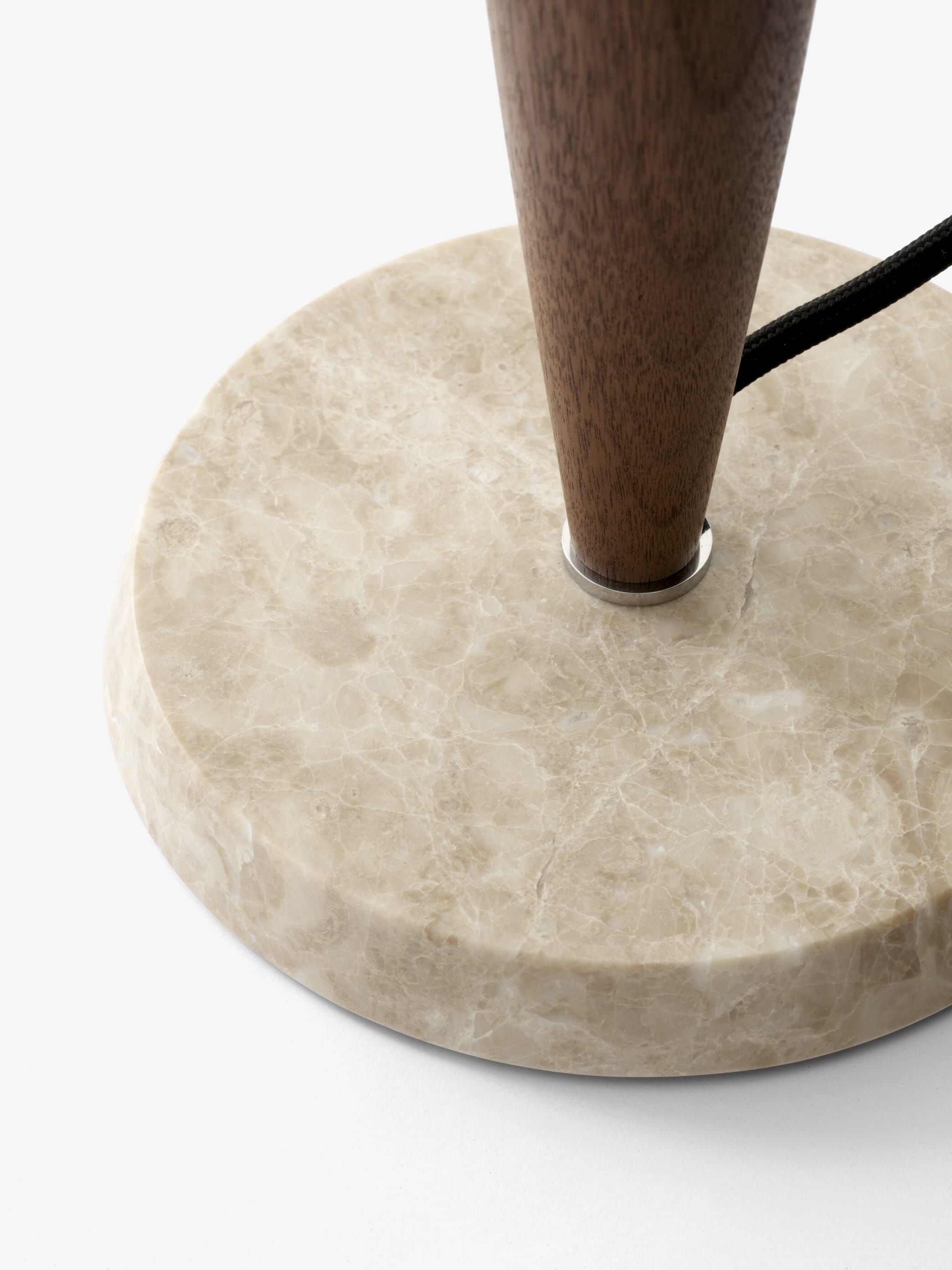 Herman Bordlampe SHY3 Walnut Cream Marble Opal - Bilde 5