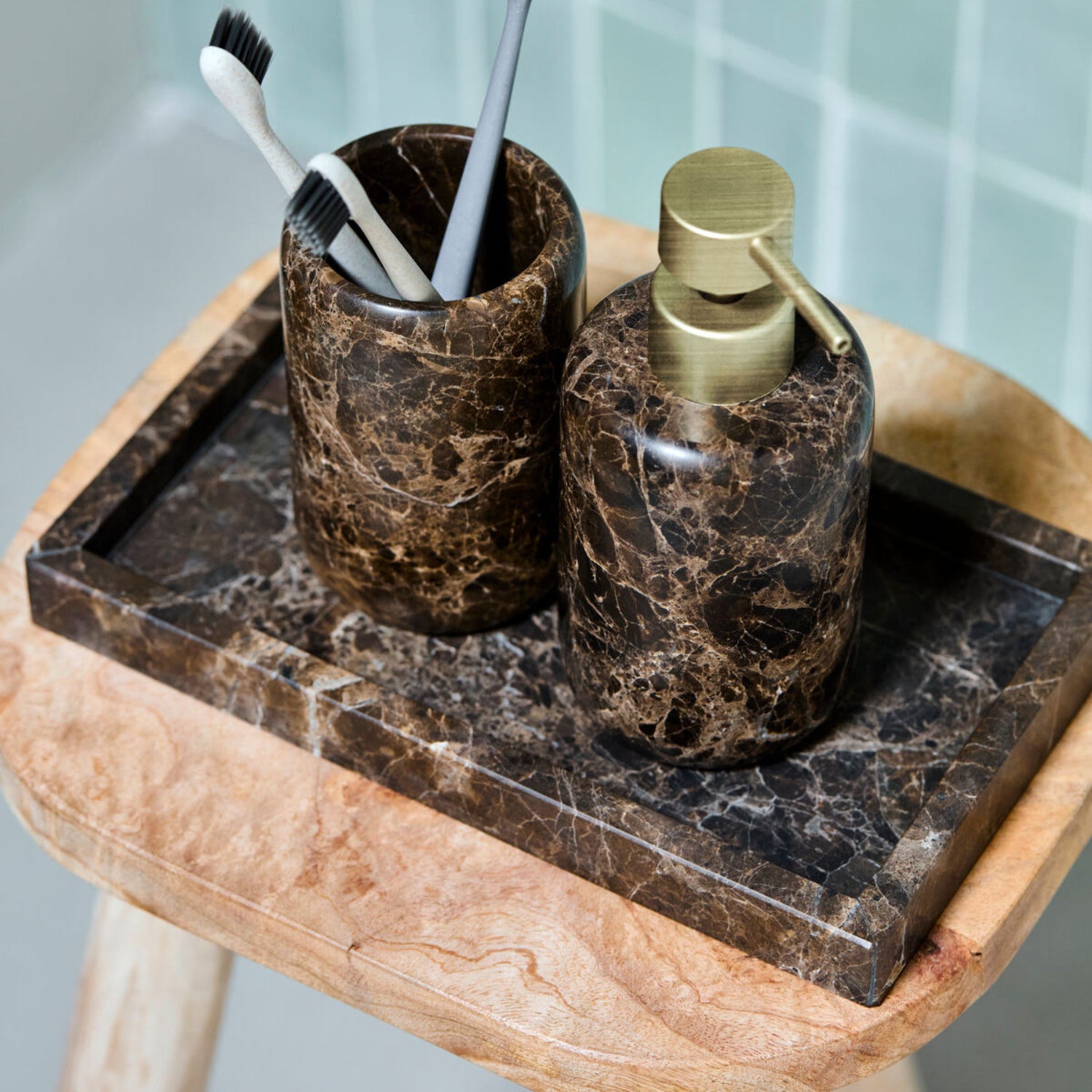 Tannglass Able i Brun Marmor