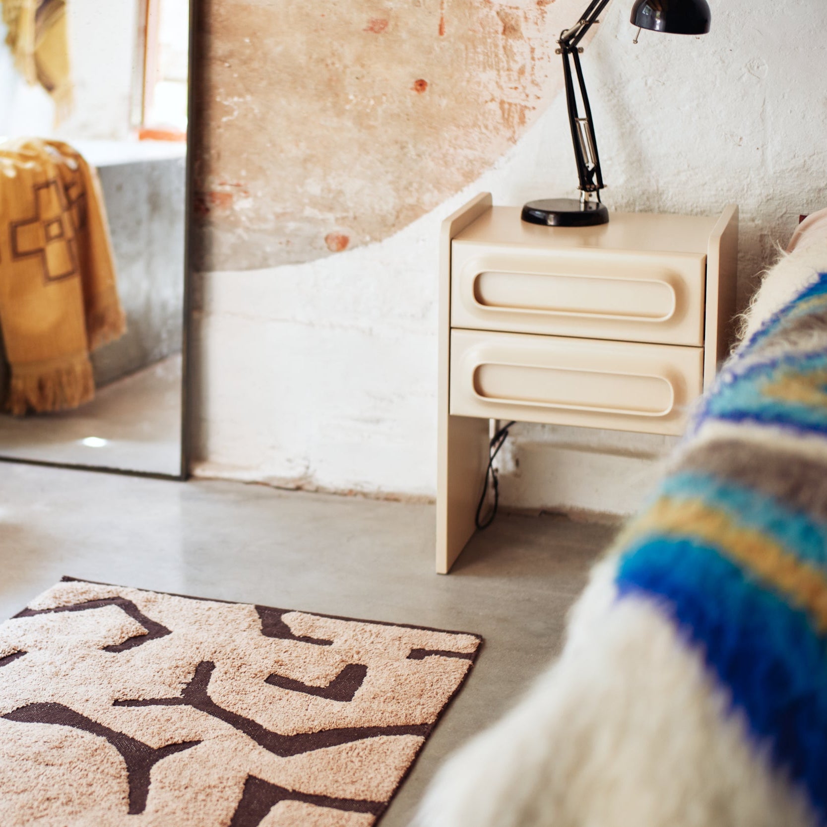 Nattbord Space , cream