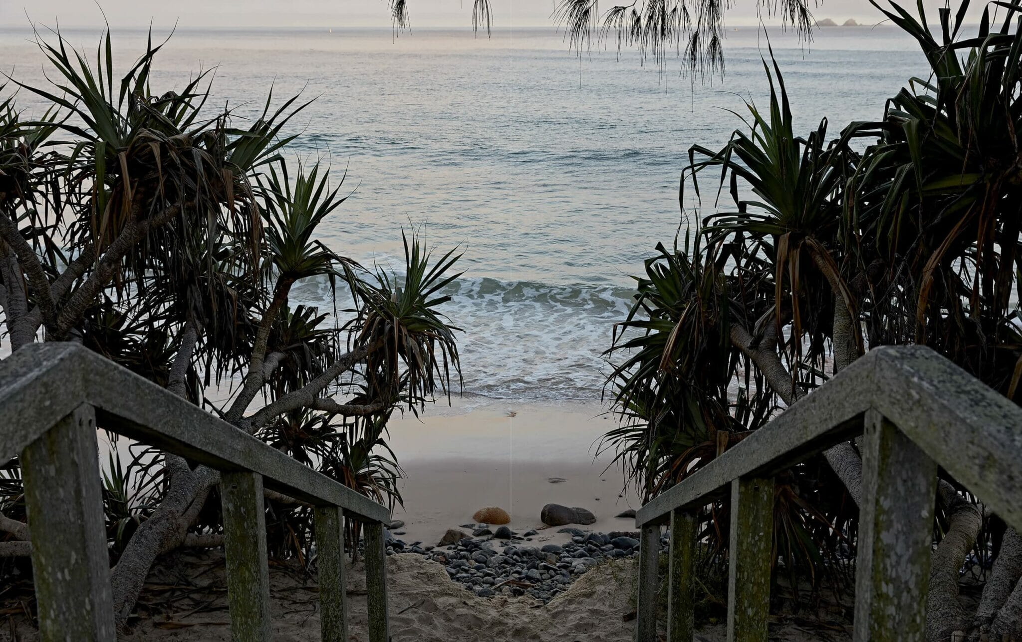 Boken Home By The Sea - Bilde 3