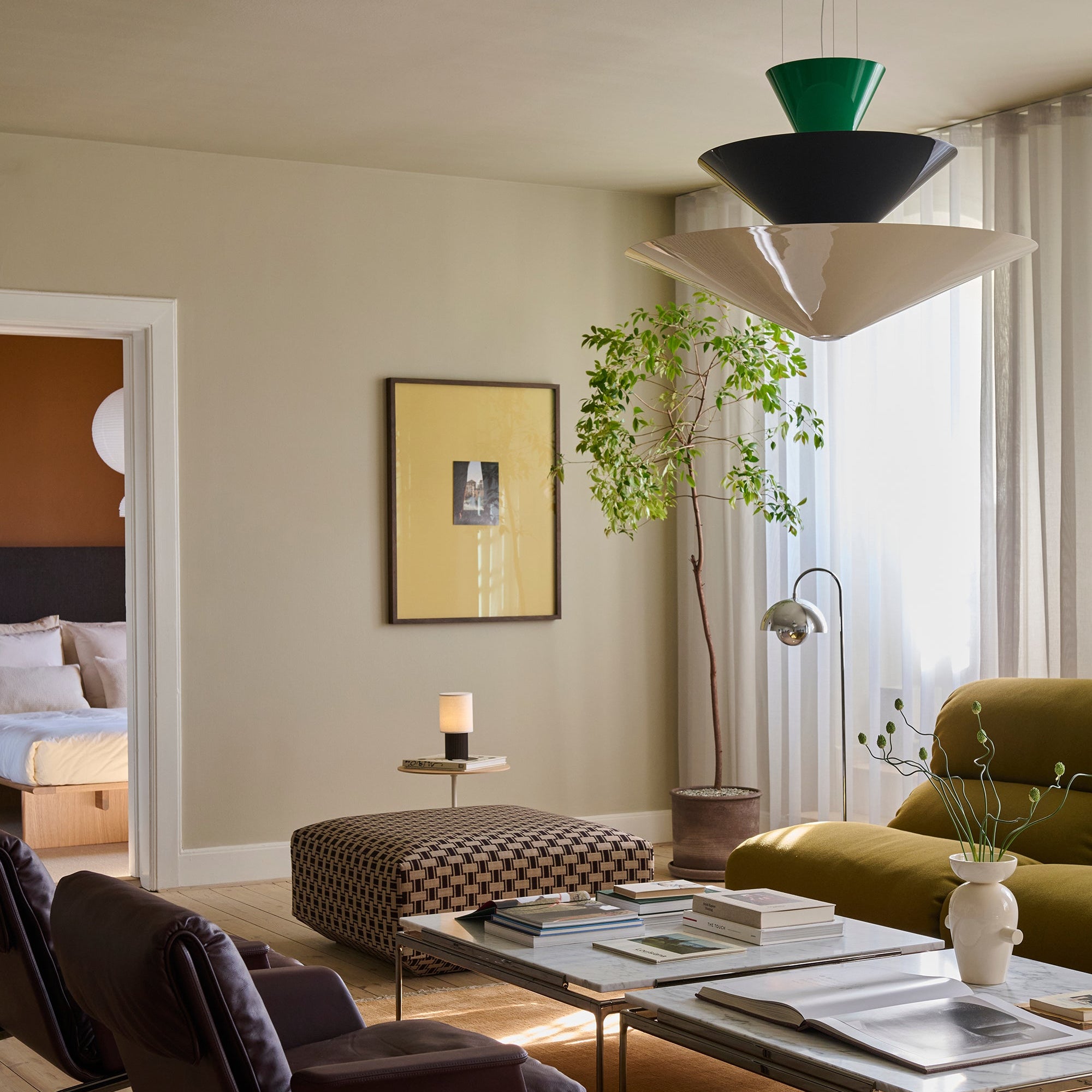 Gio Pendant Signal Green, Deep Blue & Ecru White LN15 Ø92 cm