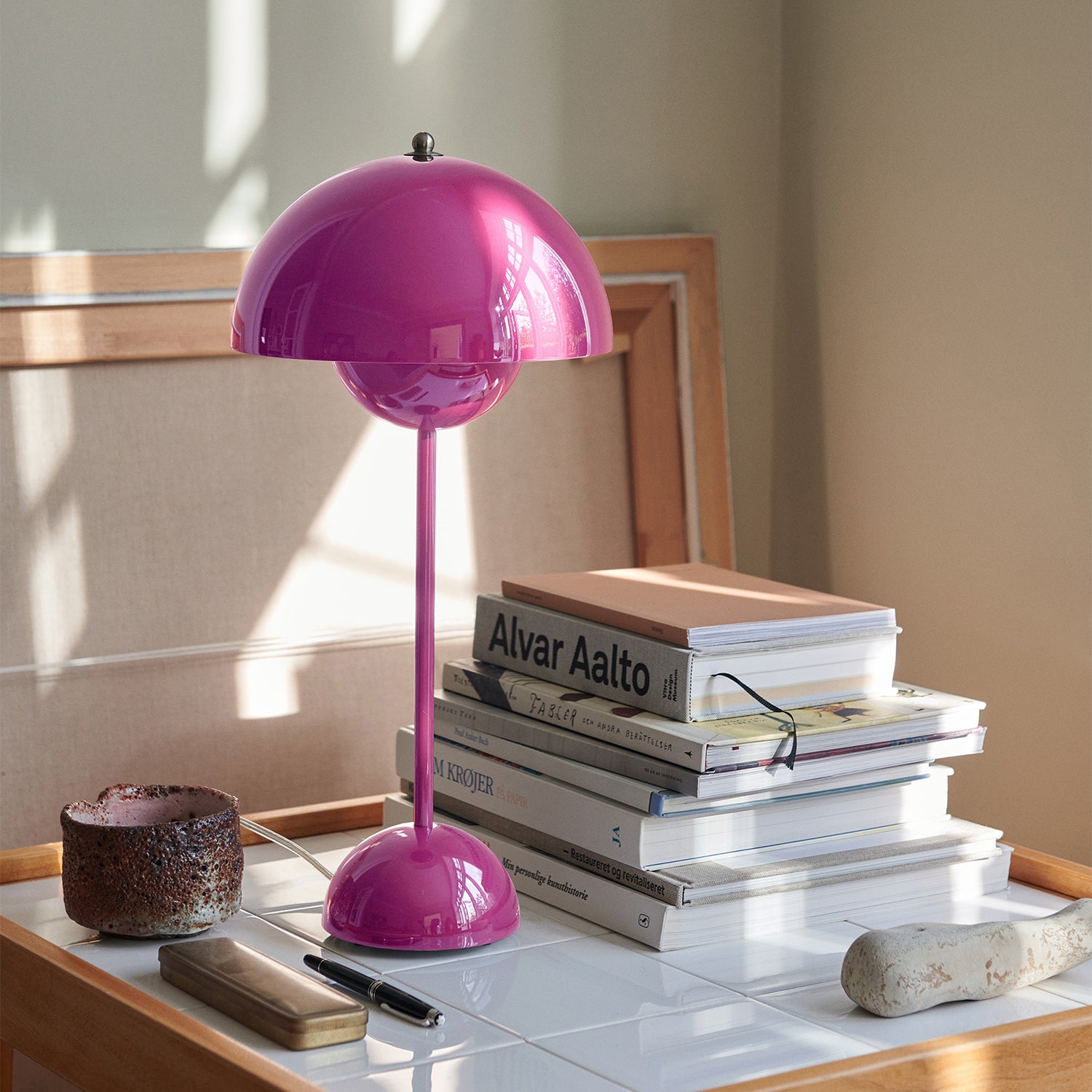 Flowerpot Bordlampe VP3 Tangy Pink