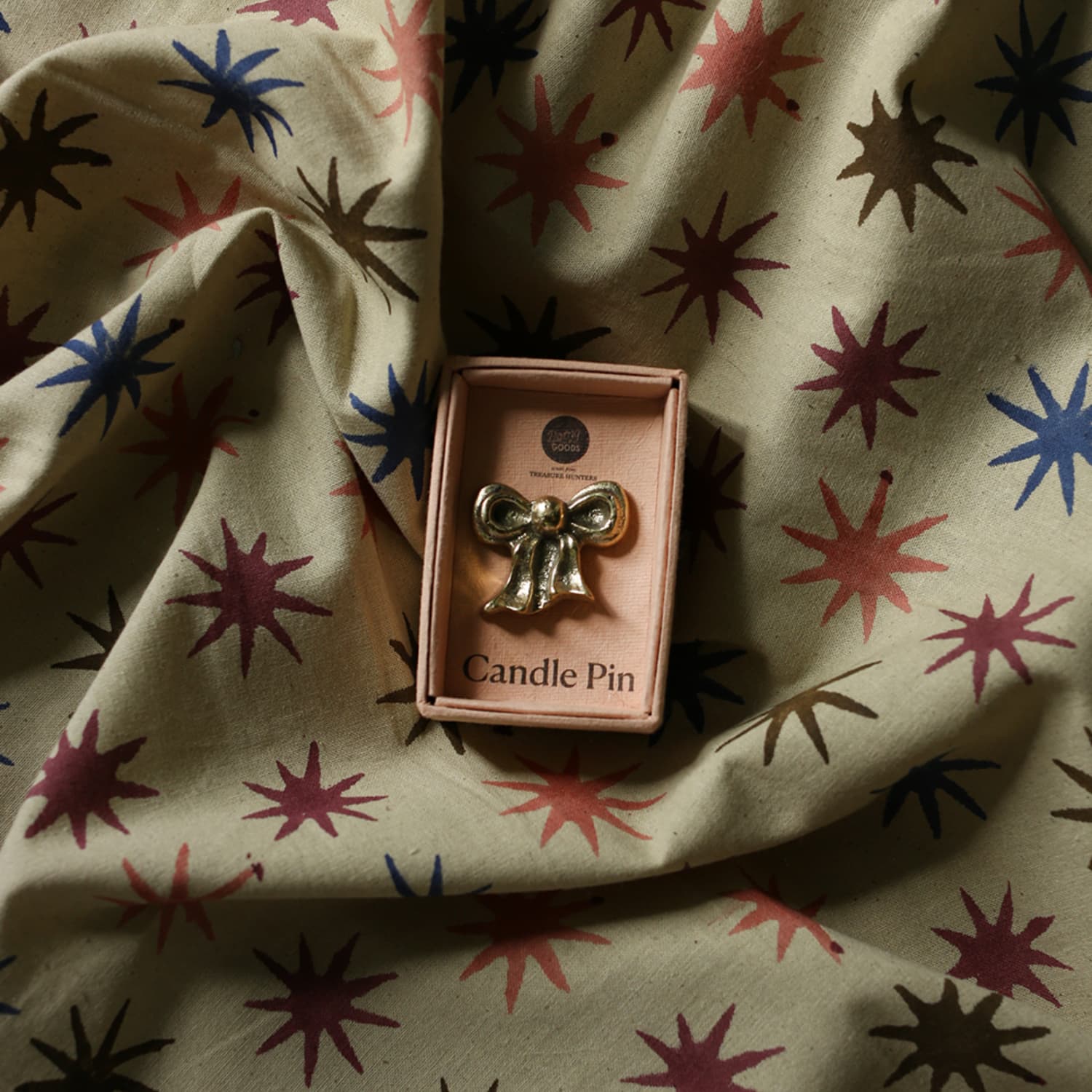 Bowie Bow Candle Pin