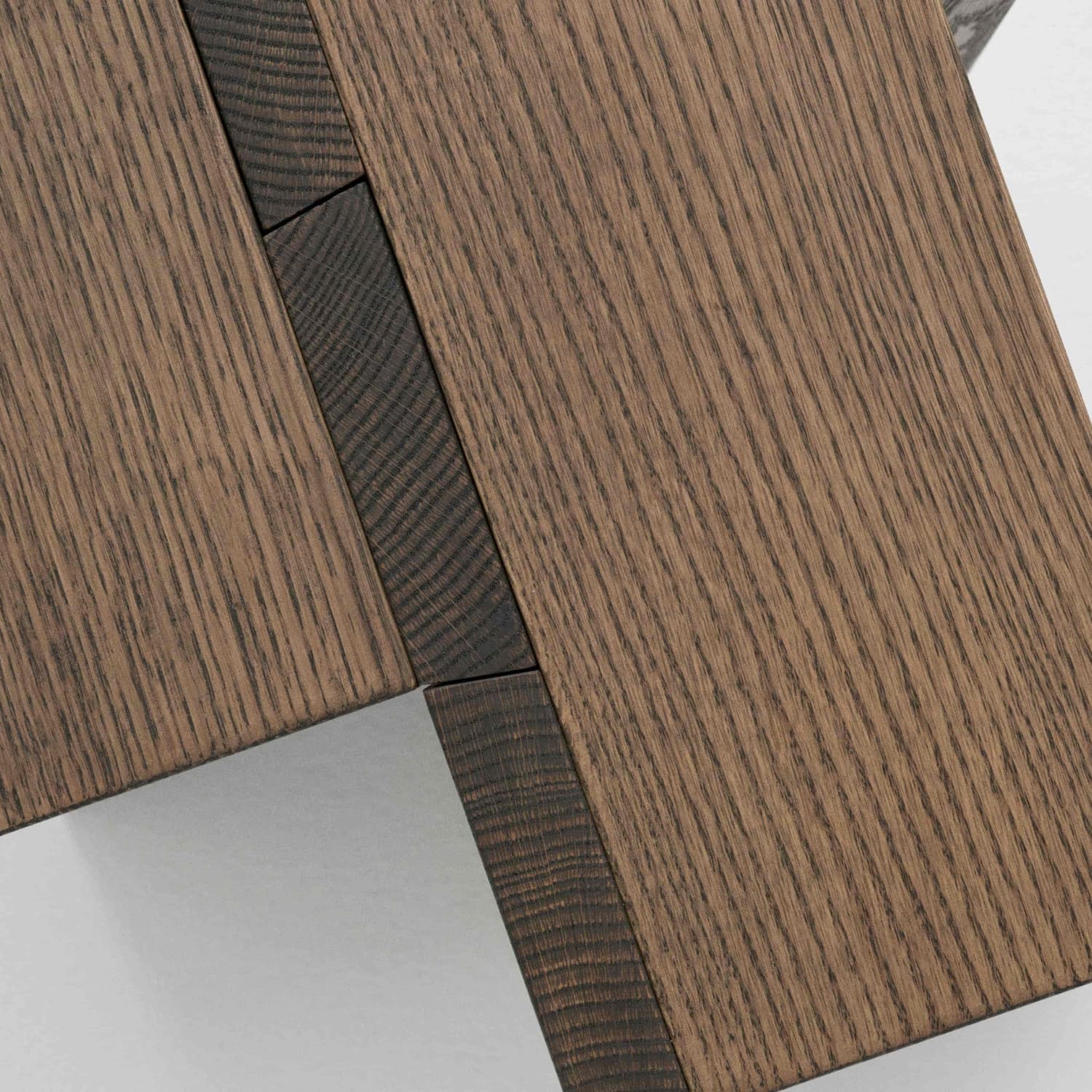 Etagére Sidebord Smoked Red Oak