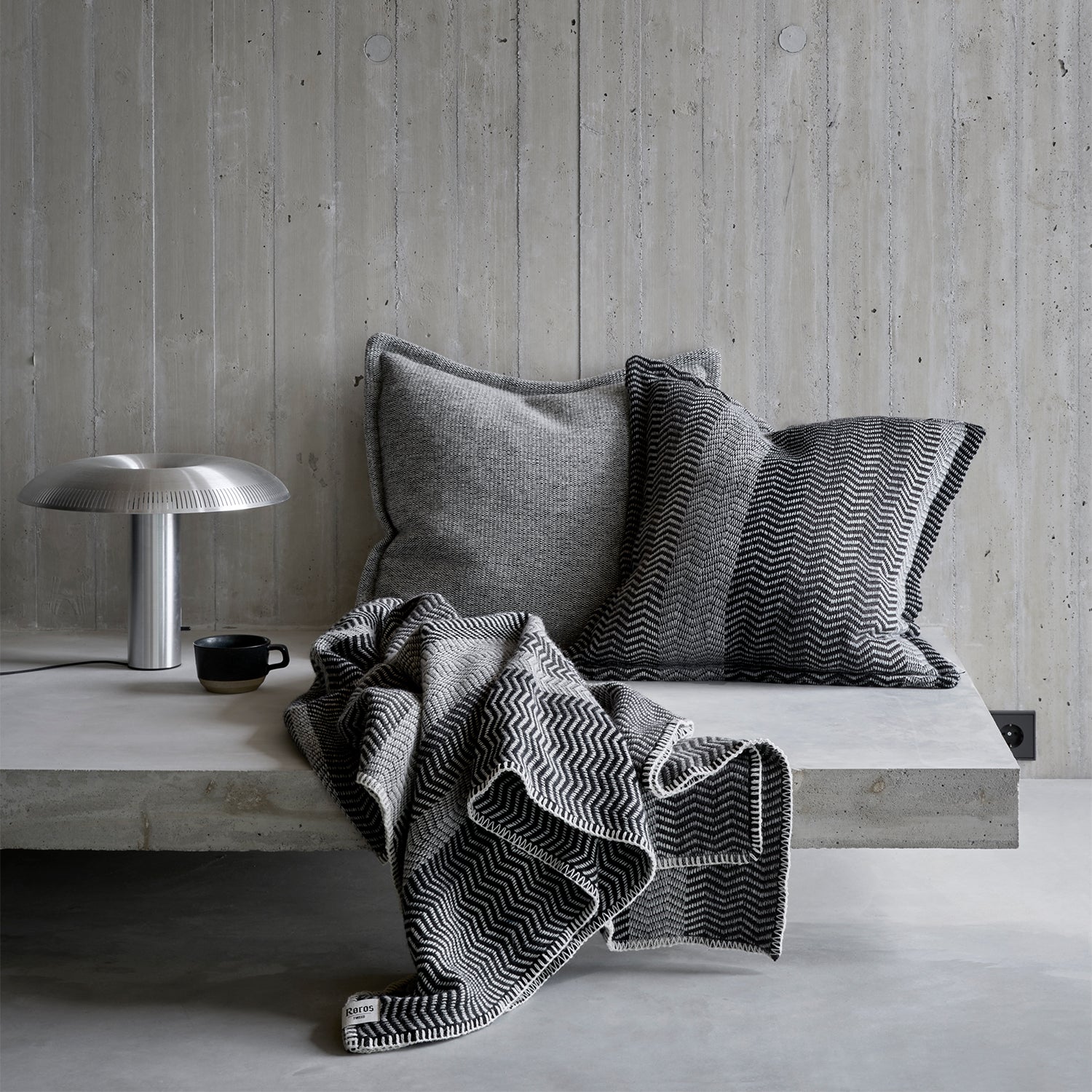 Pute FRI Grey Day 60x60