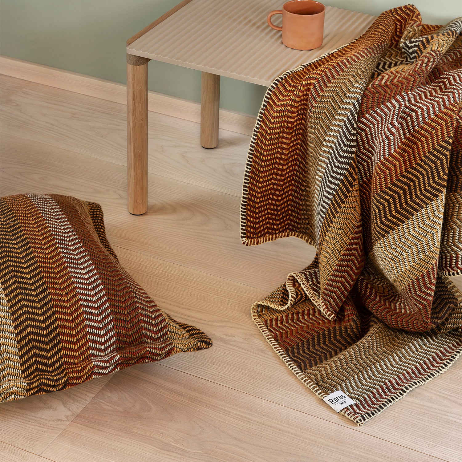 Pute FRI Stubble Field 60x60