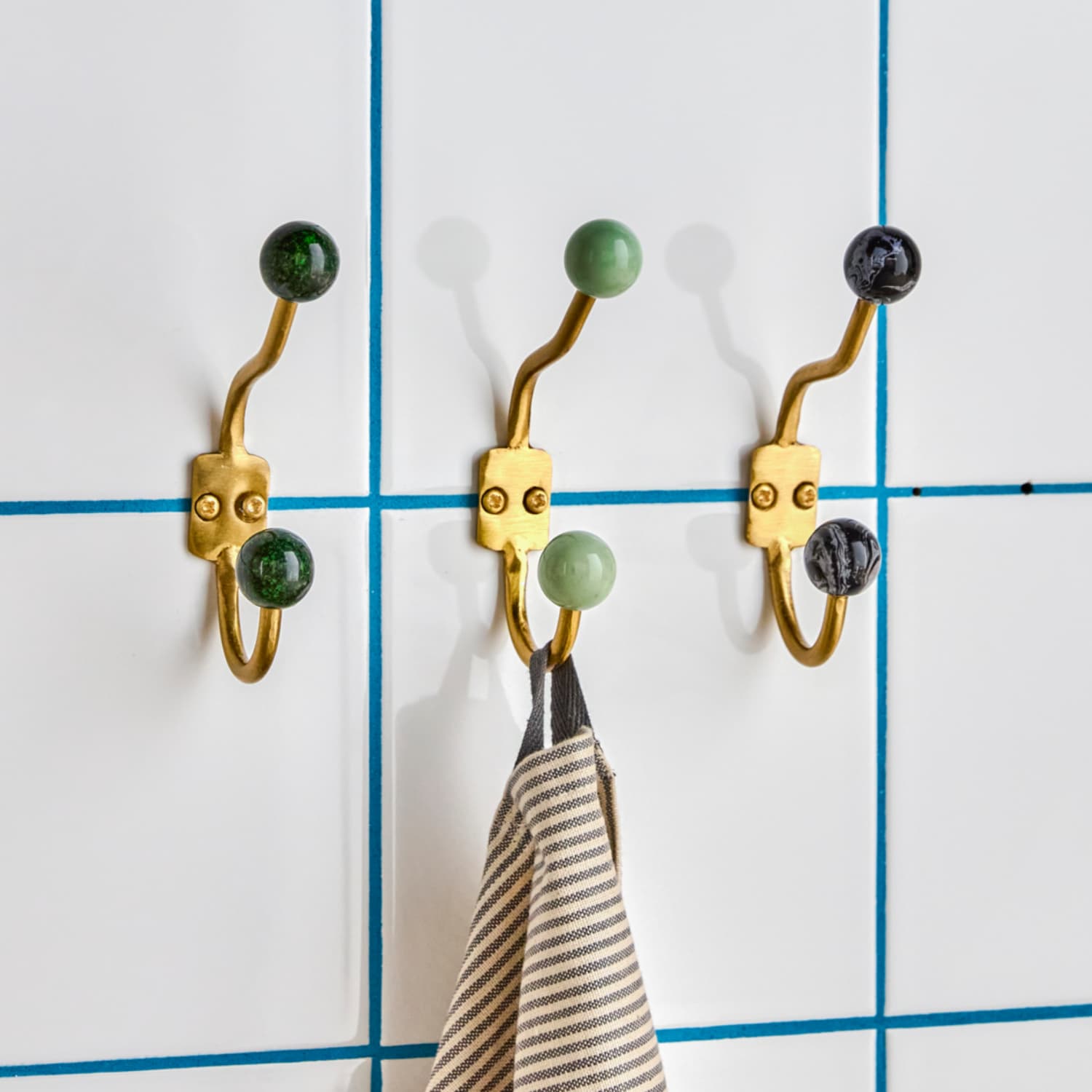 2 stk | Knagg Ball Grønn H:13