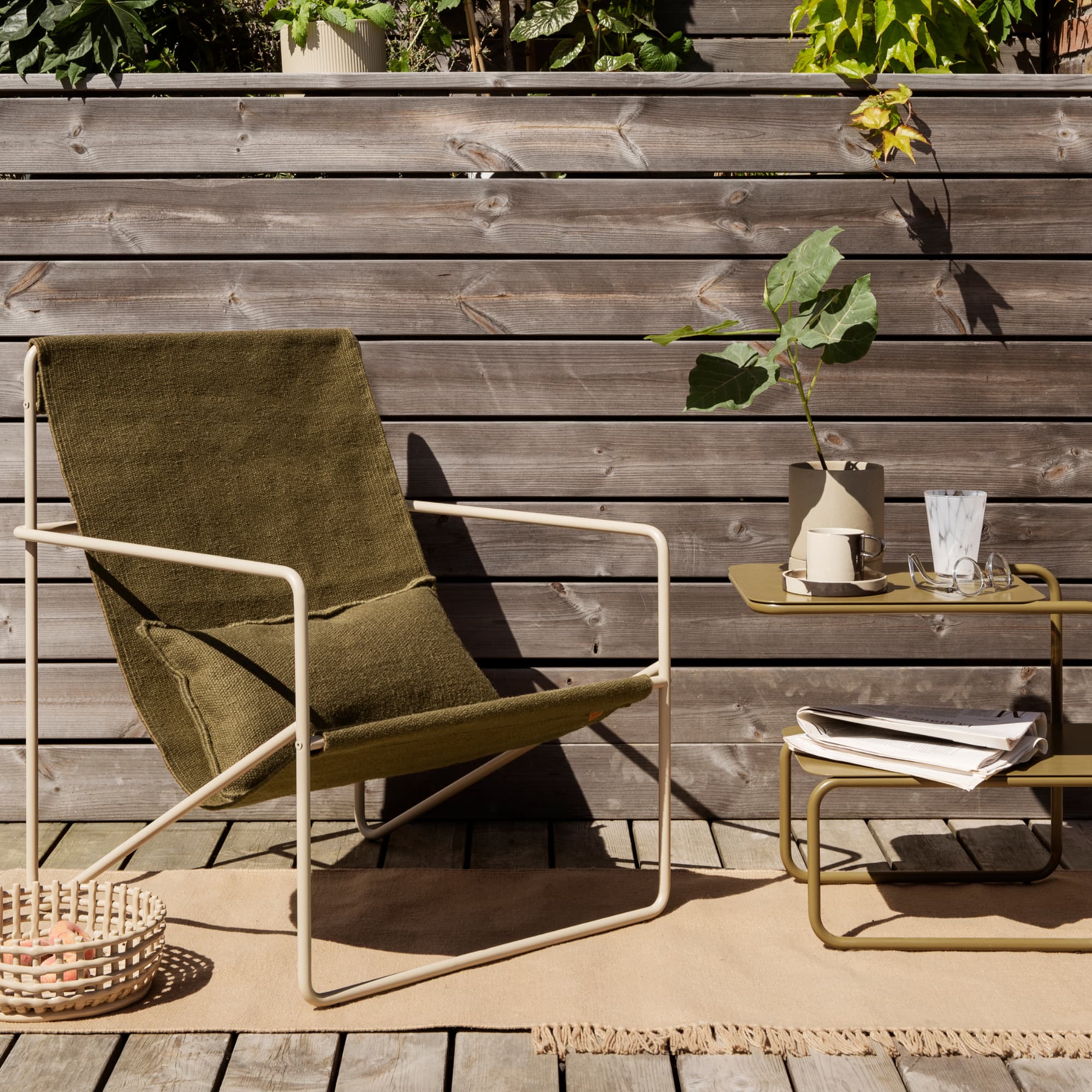 Loungestol Desert