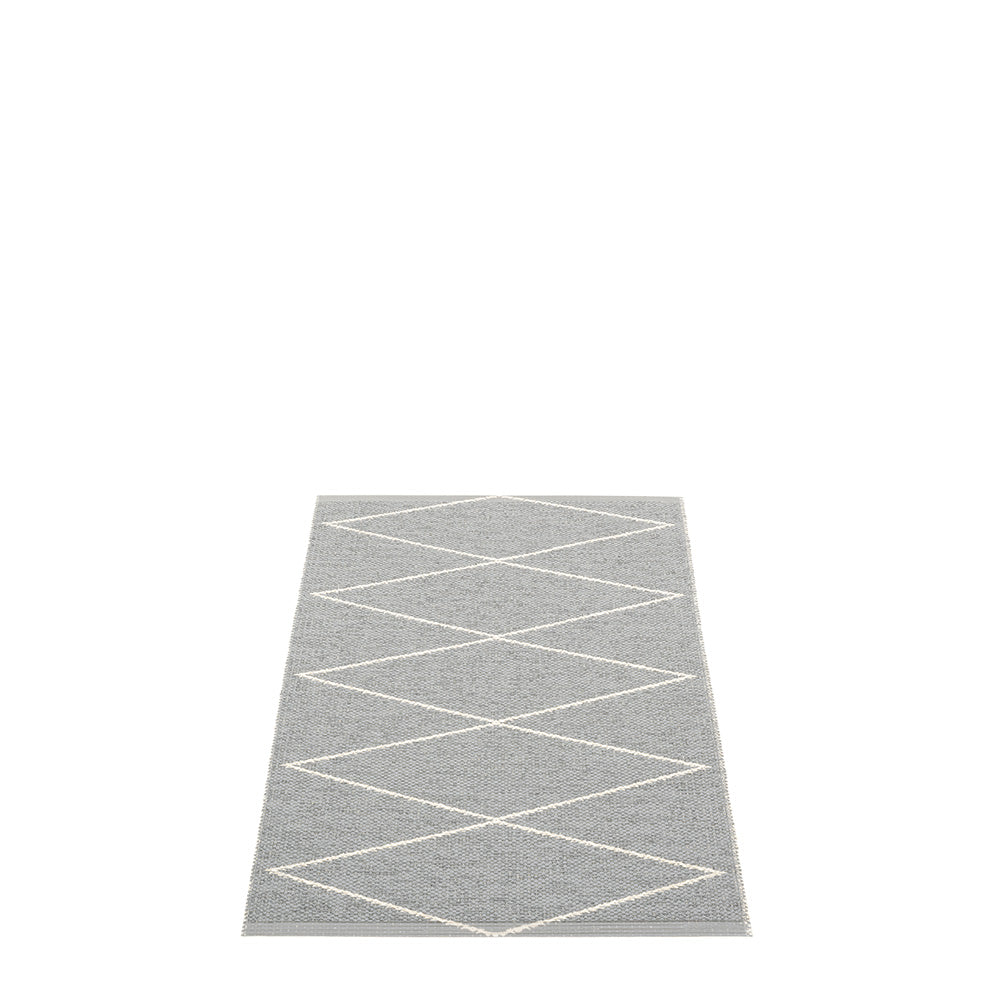 Max Grey/Vanilla
