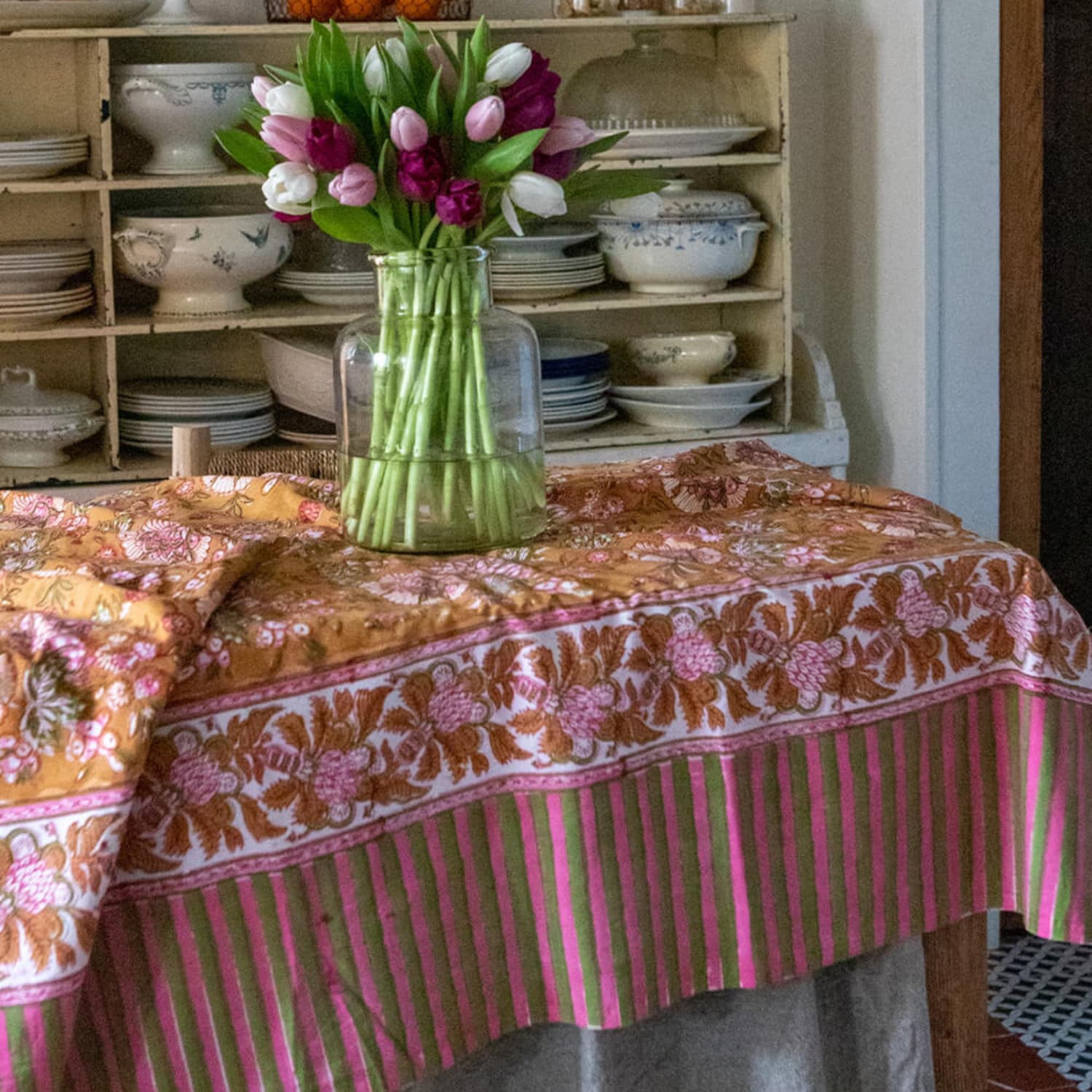 Overkast Marigold 240x280