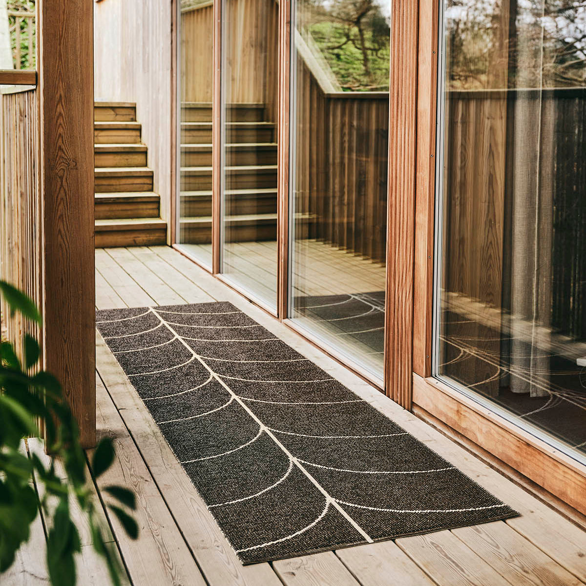 Leif Dark Brown/Cream