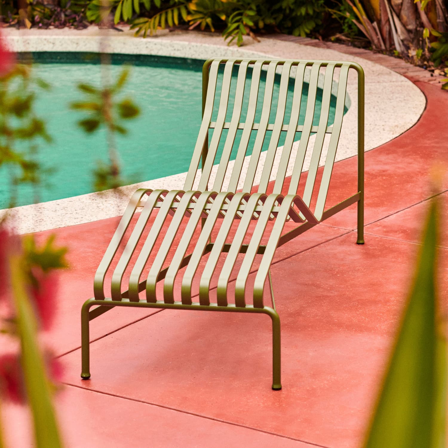 Palissade Chaise Lounge Olive