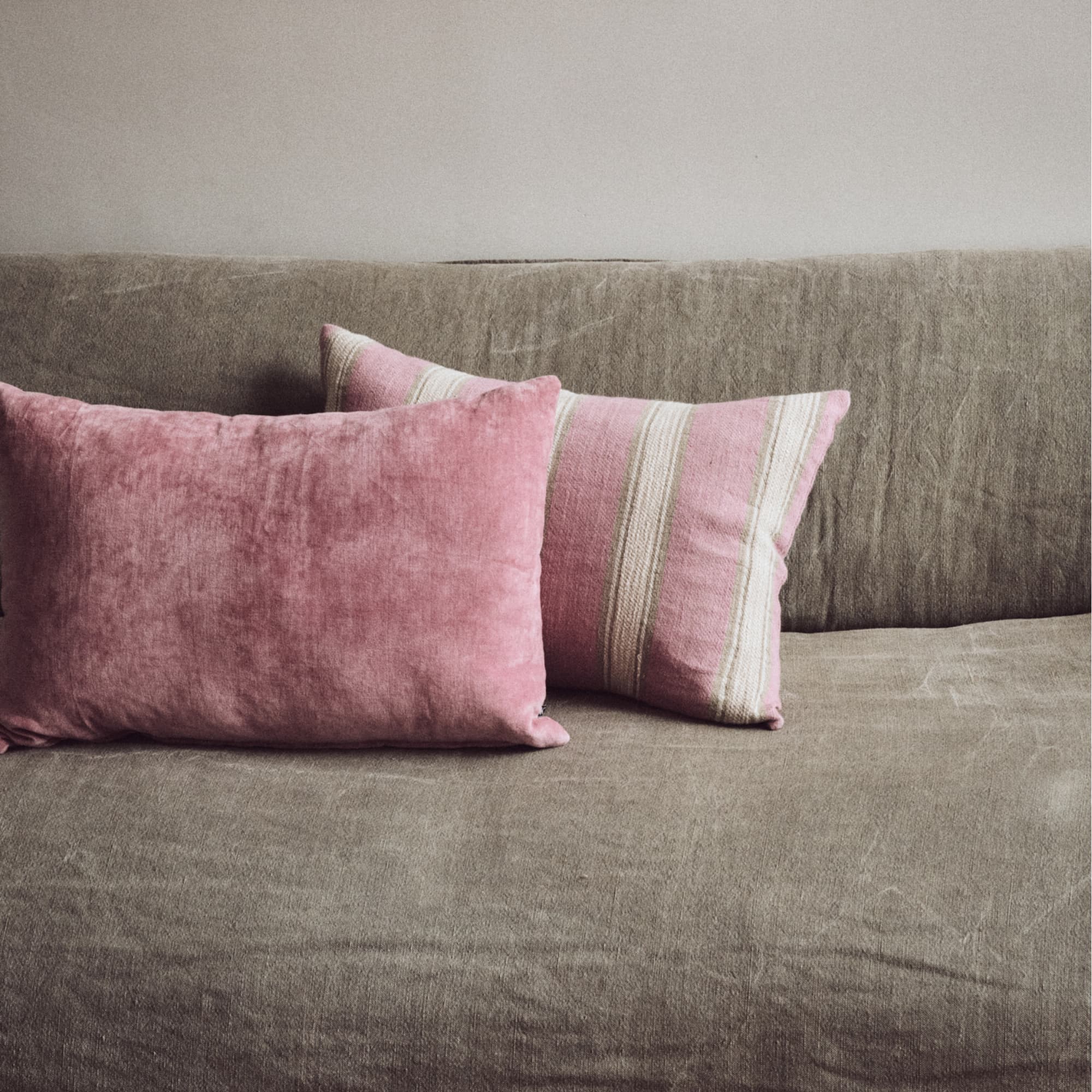 Sofapute Striped Blush 60x40