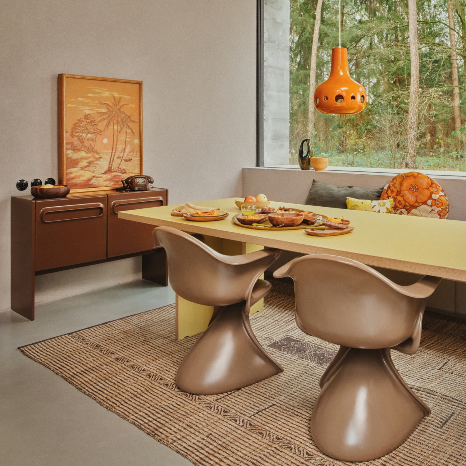 Space dresser small chocolate