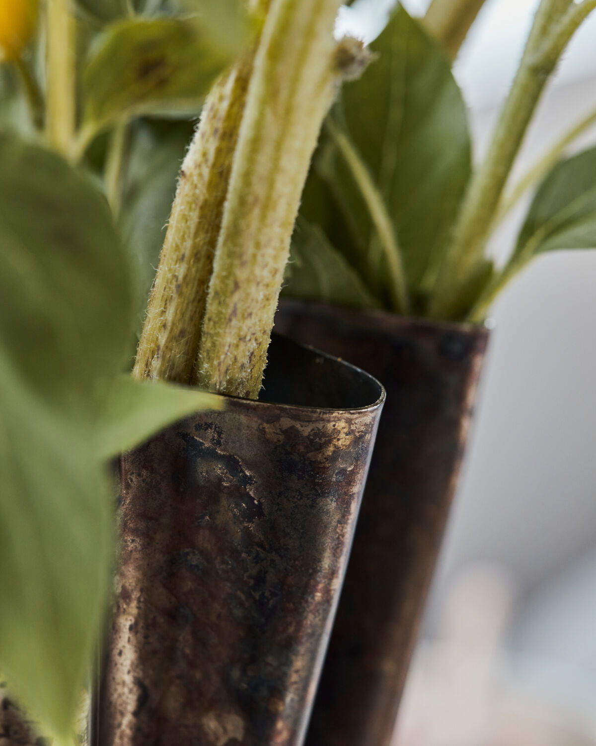 Vase Flood Antique Brown Detaljer med blomster