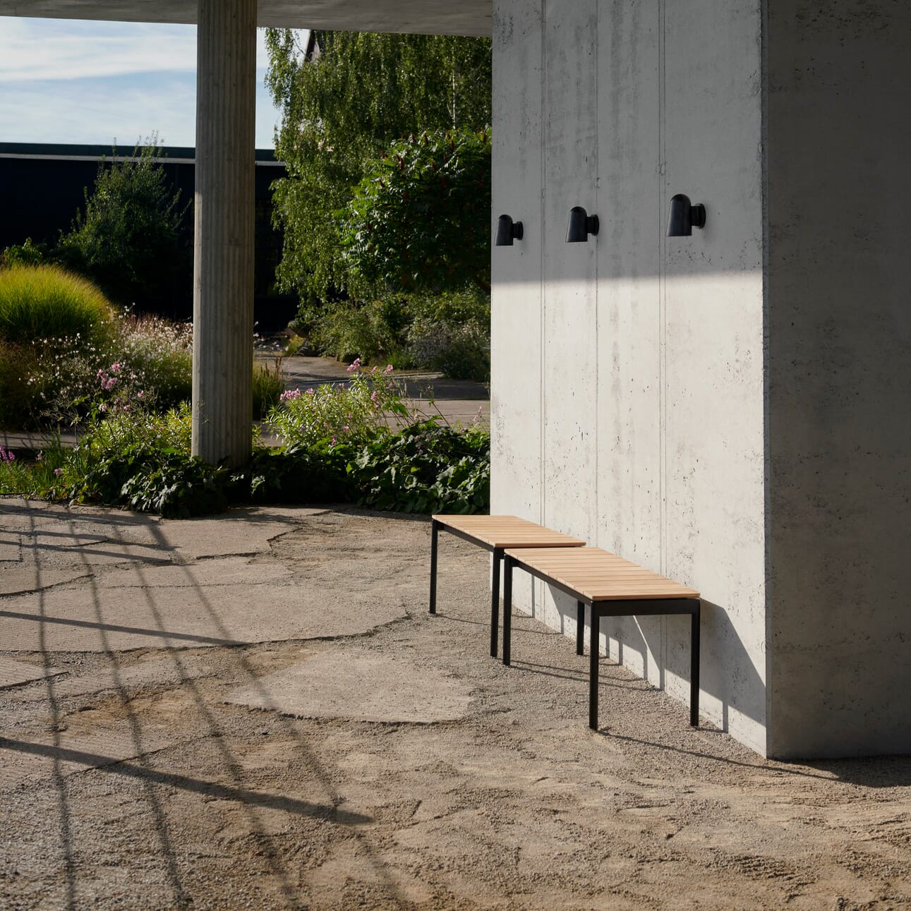 Ville Outdoor Bench AV27 Warm Black - Bilde 10