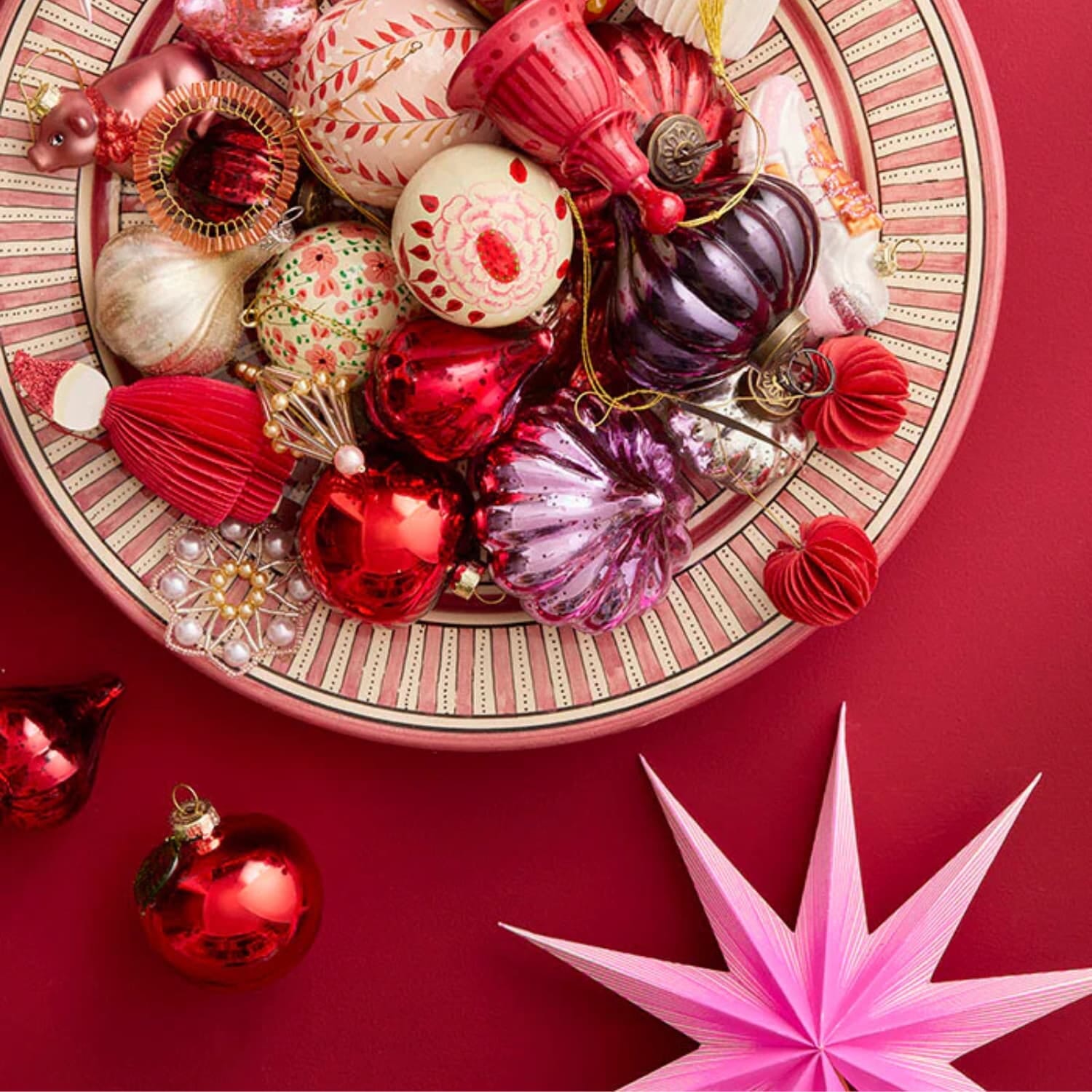 Papirstjerne Dazzle Fuchsia 25cm