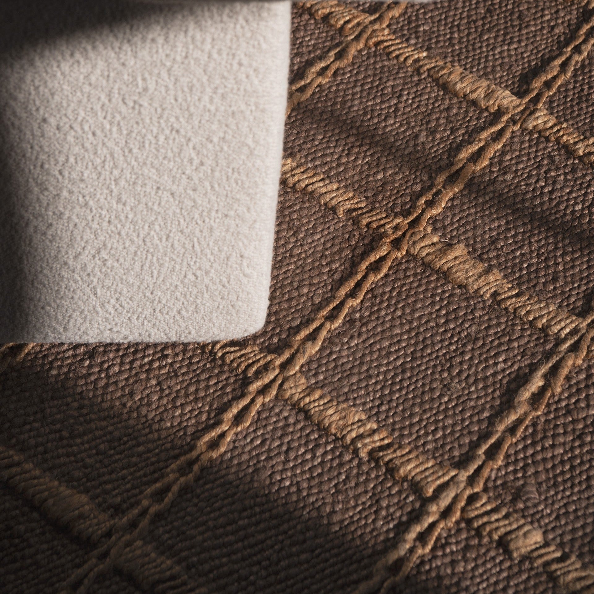 Gulvteppe Strata Braided Jute Brown