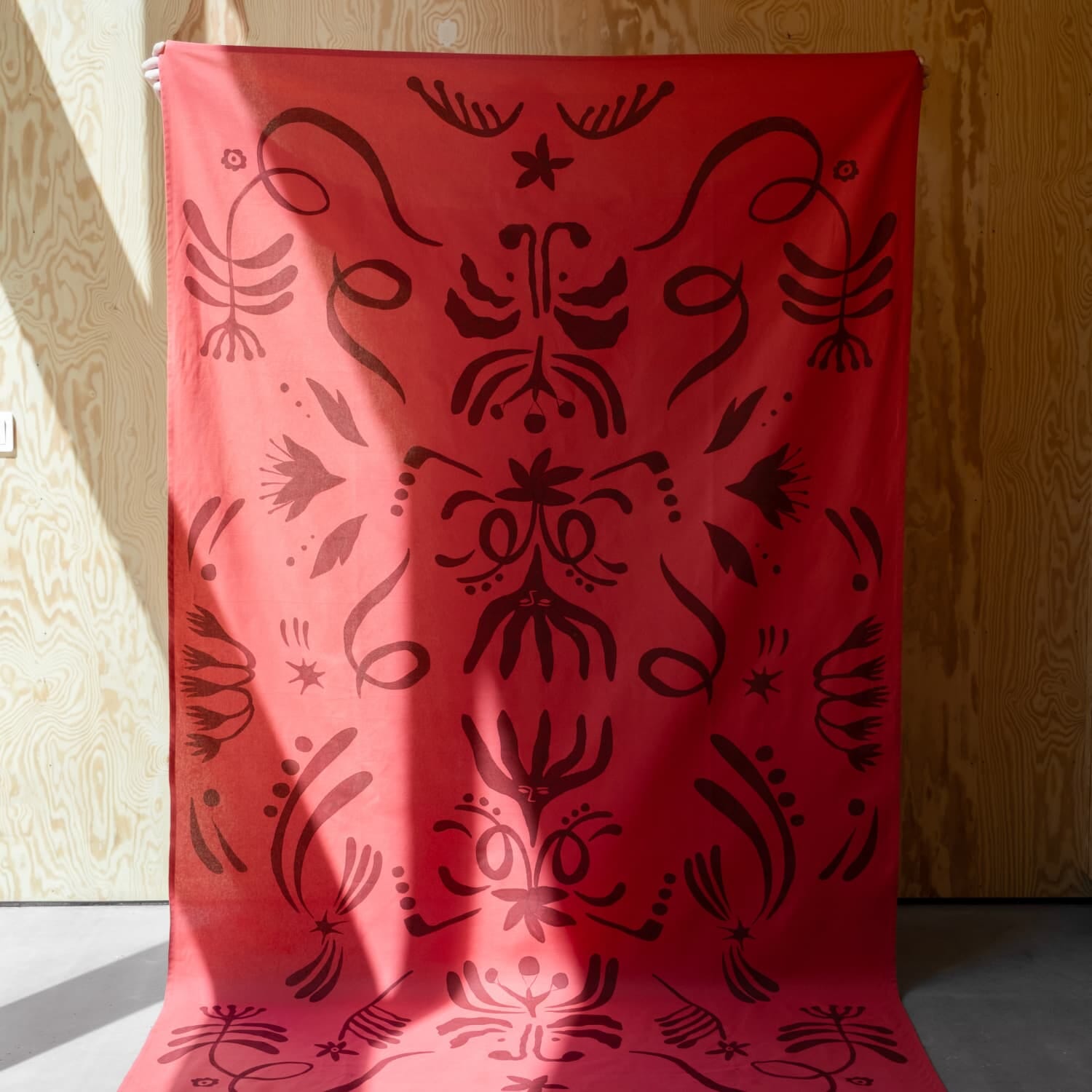 Bordduk Høytid Rød 147x250