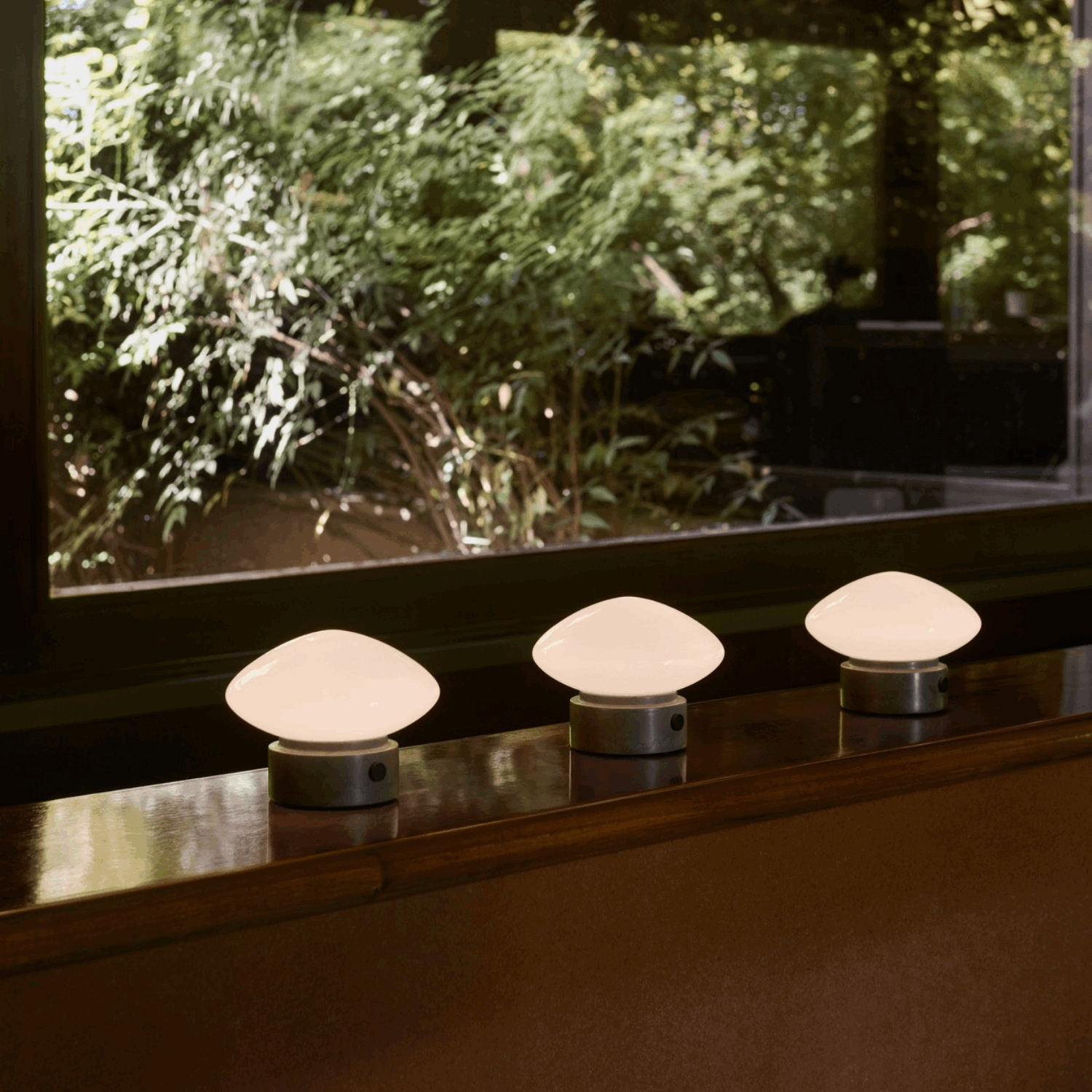 Mist Oppladbar Lampe Grigio Caldo AP21