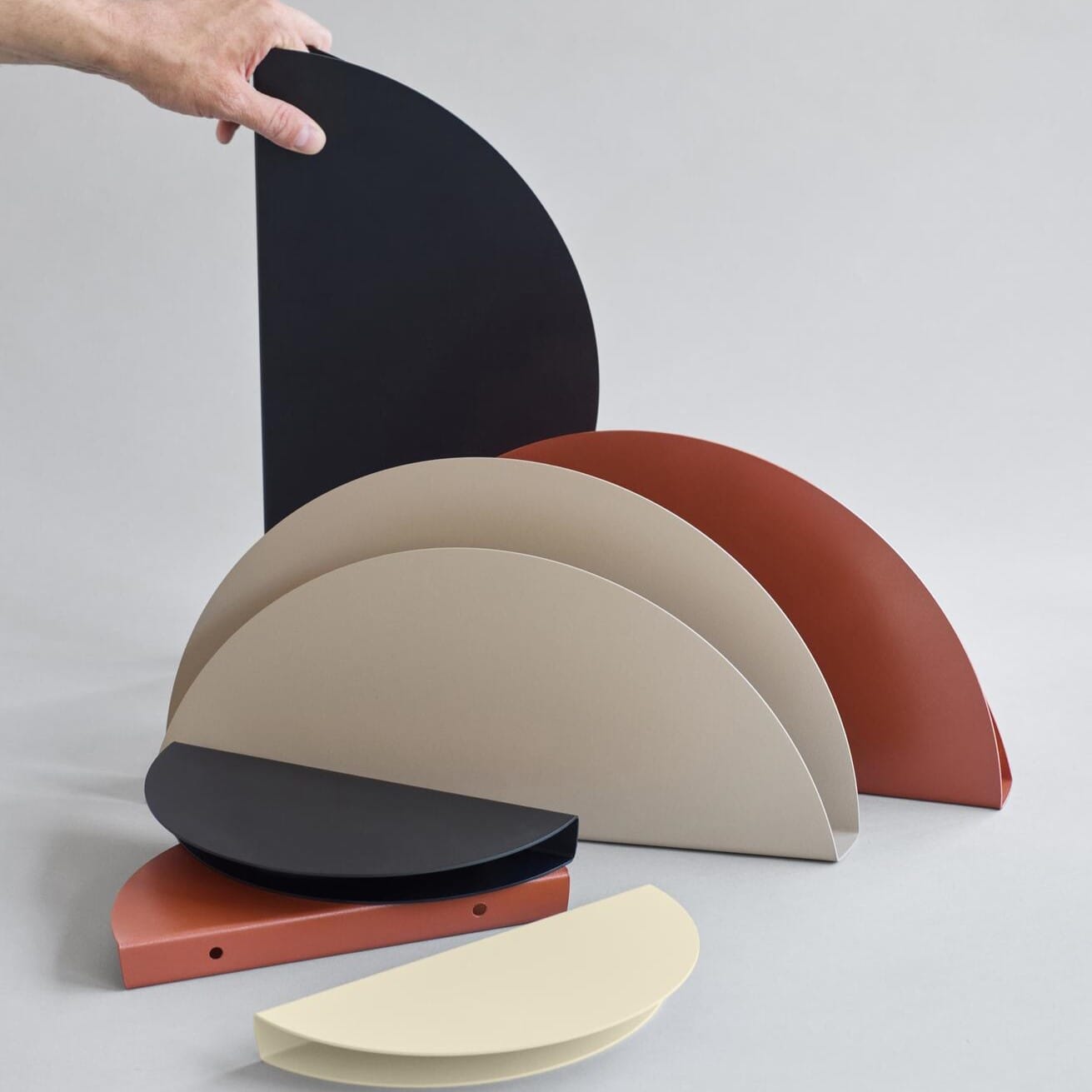 Half Moon Hylle Warm Grey - Bilde 4