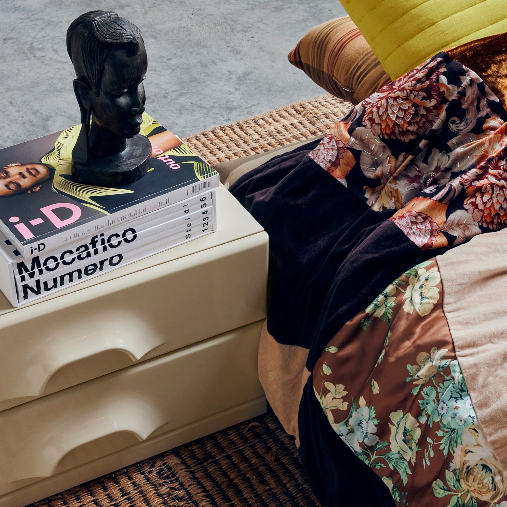 Chest of 2 drawers, cream