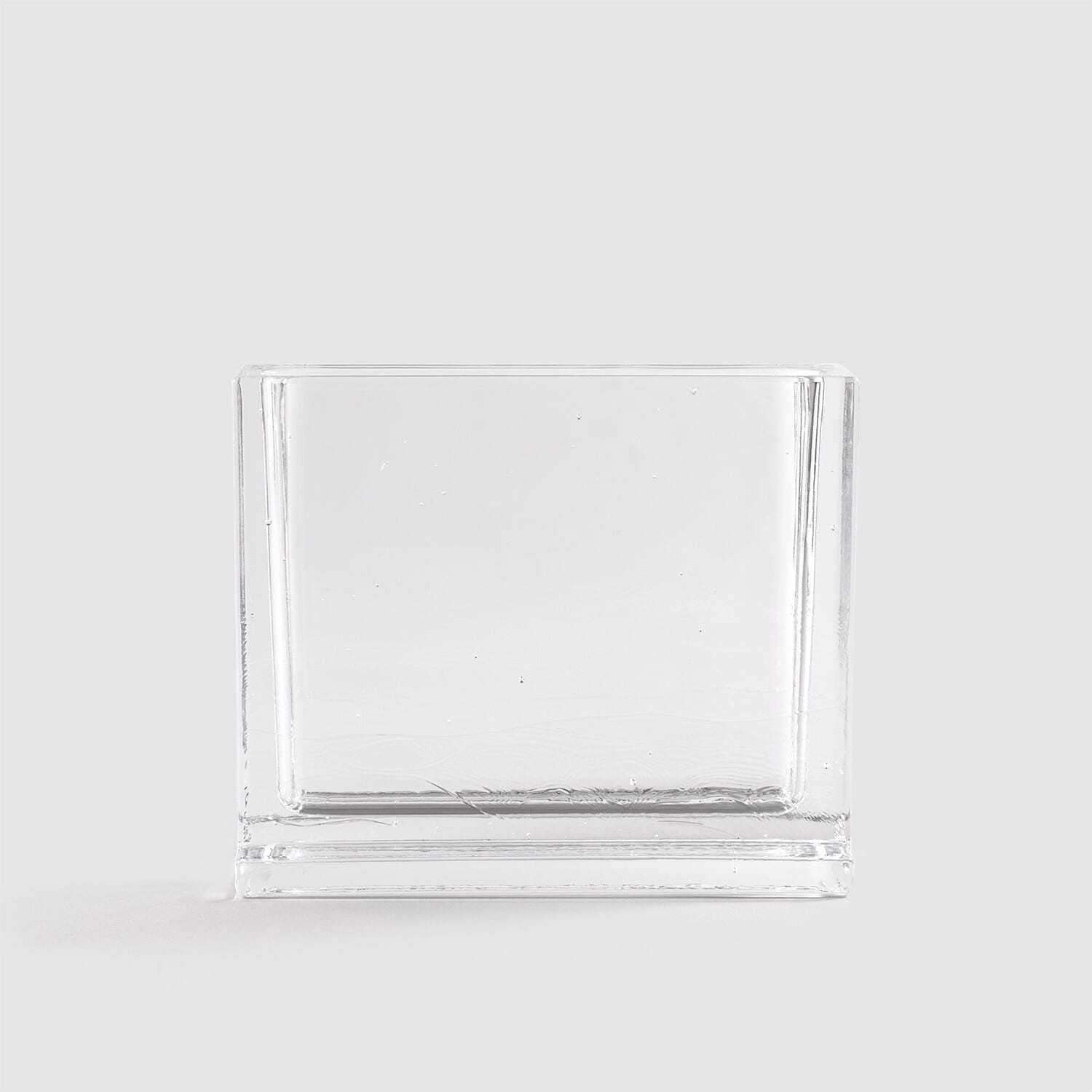 Monoblokk blomstervase i presset silikatglass