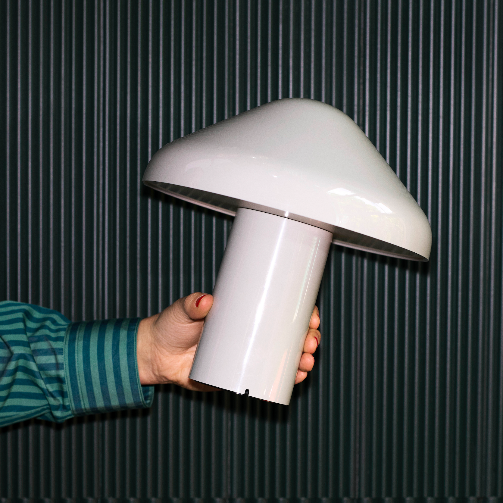 Pao Oppladbar Lampe Cool Grey