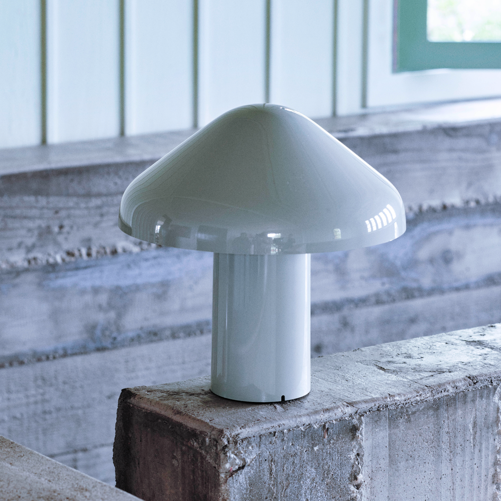 Pao Oppladbar Lampe Cool Grey