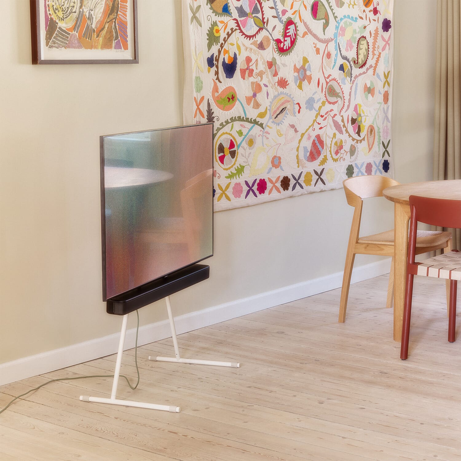 TV-stativ Viva Pearl vedsidenav spisebord