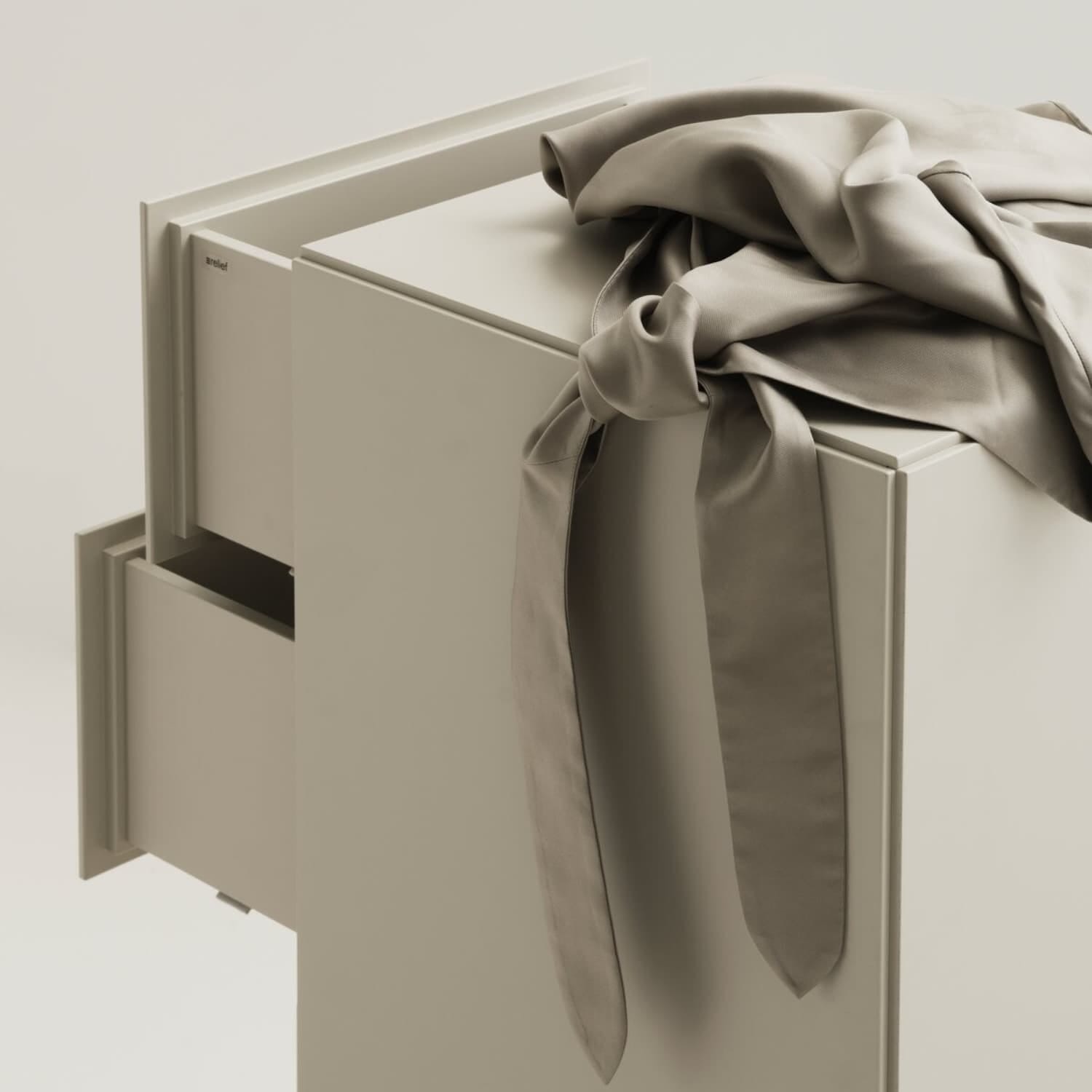 Relief Kommode Høy Beige