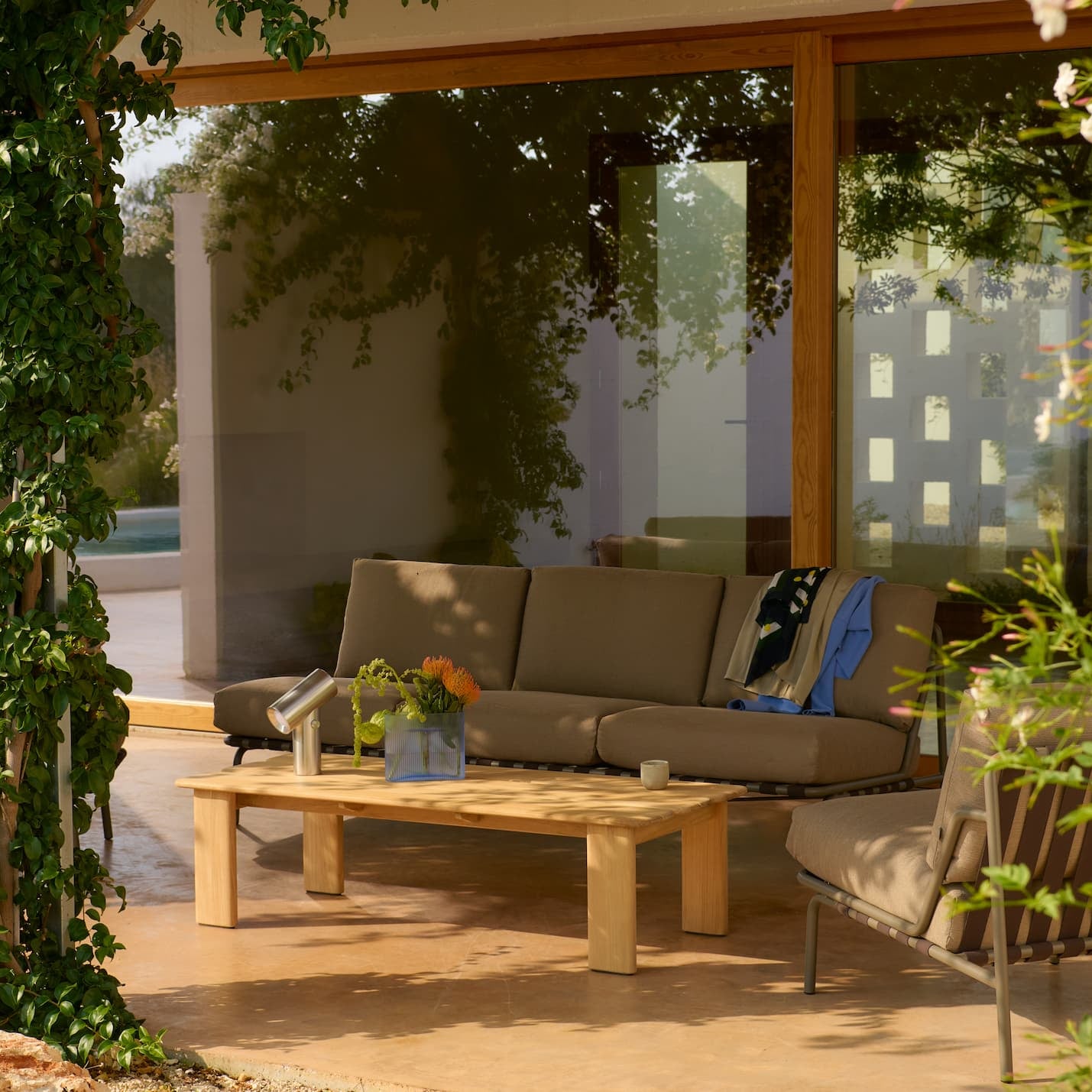 Utendørs Loungebord Assemble 135x55