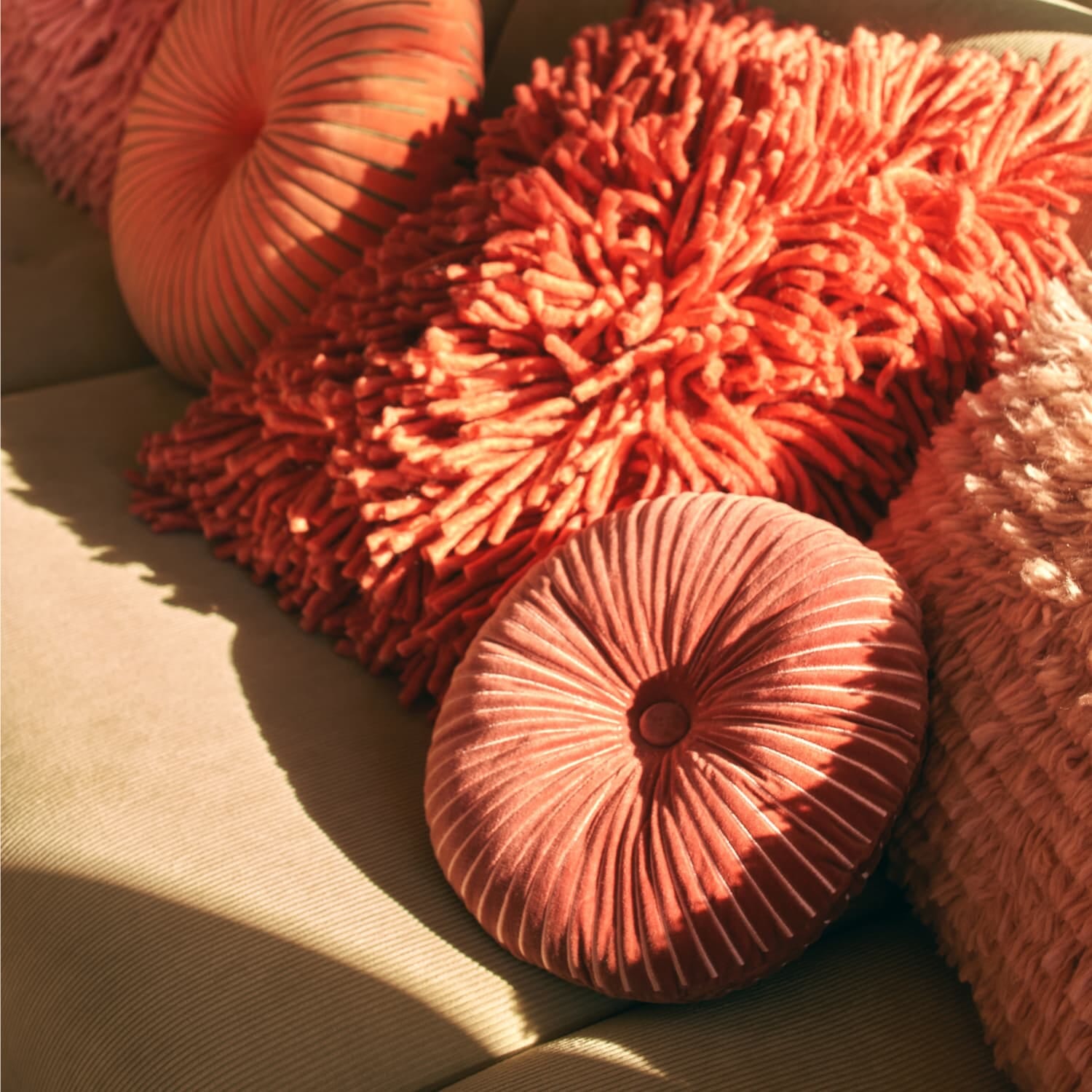 Sofapute Round Burgundy 35x35 - Bilde 5