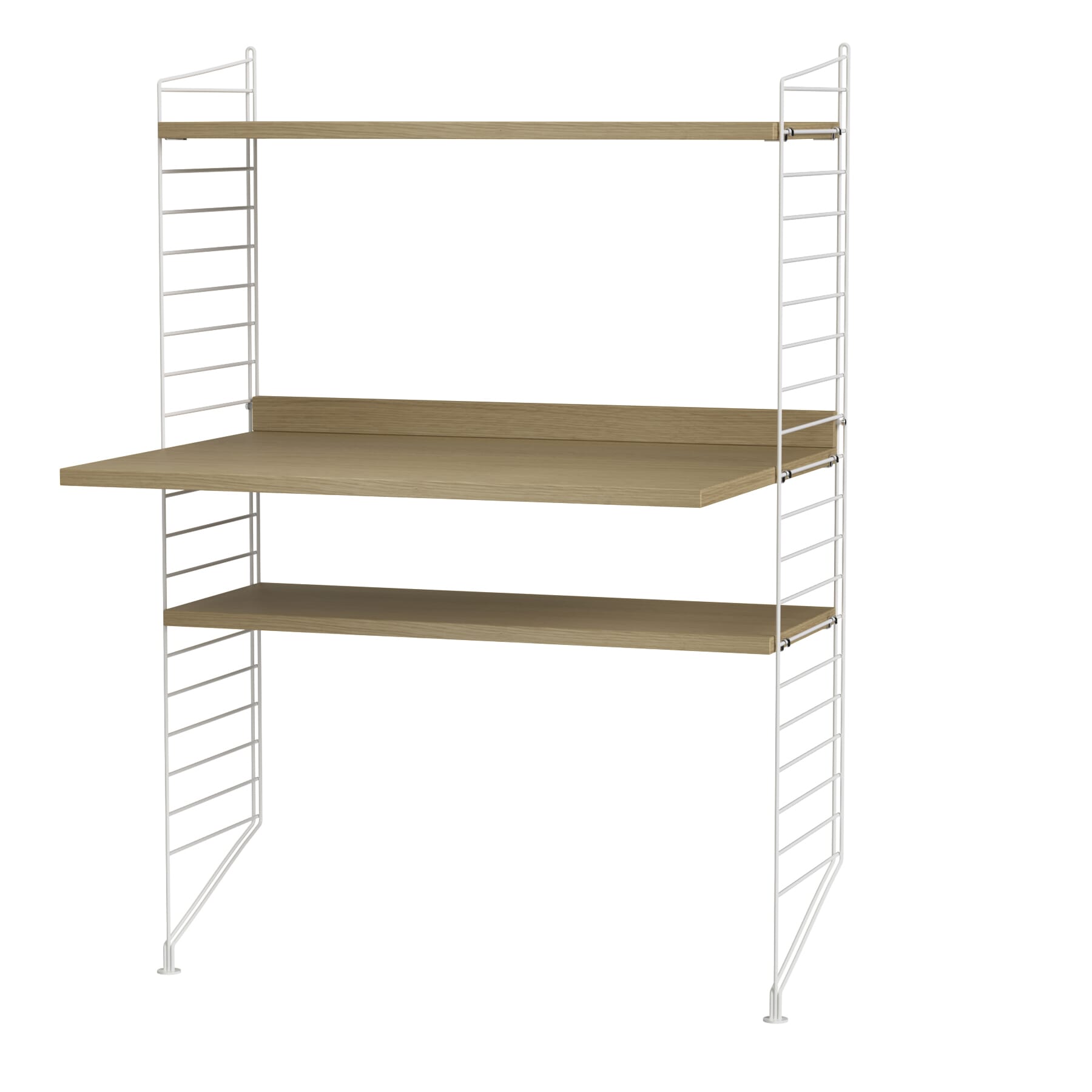 String vegghengt arbeidsplass hvite gavler og eik