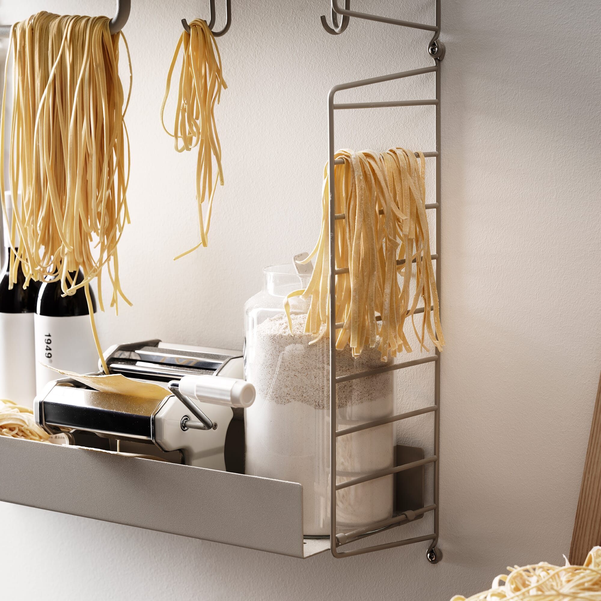 String Vegghylle 60x100x30