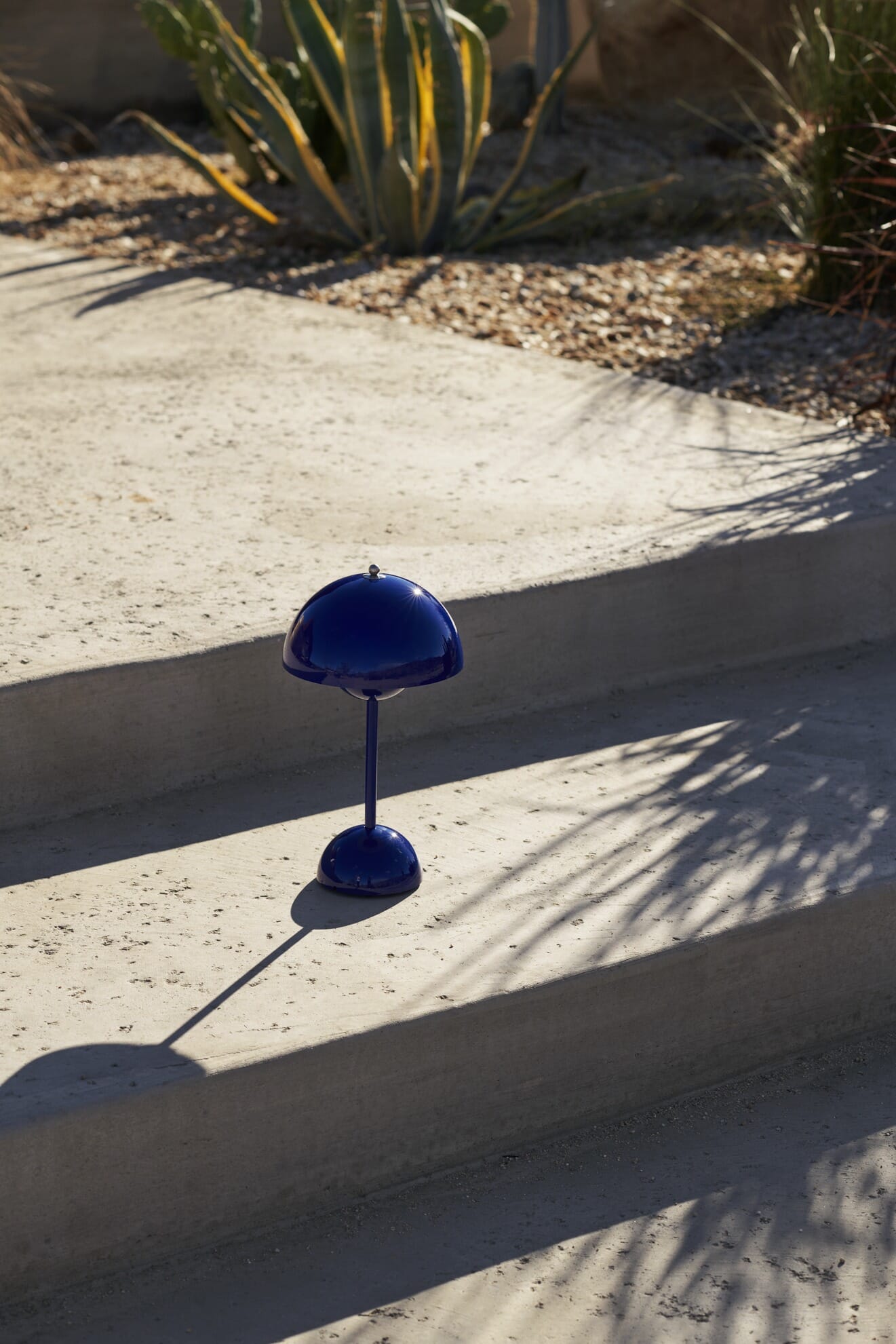 Flowerpot VP9 Oppladbar Lampe Cobalt Blue - Bilde 4