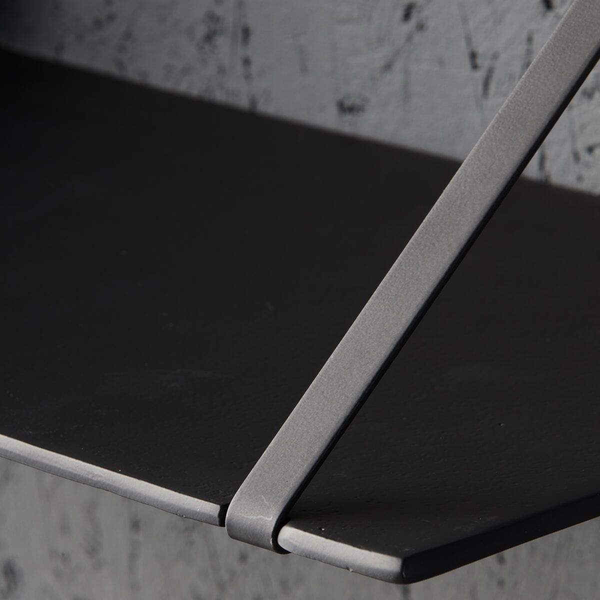 Hylle med jernoppheng Lemmy Black - Bilde 4