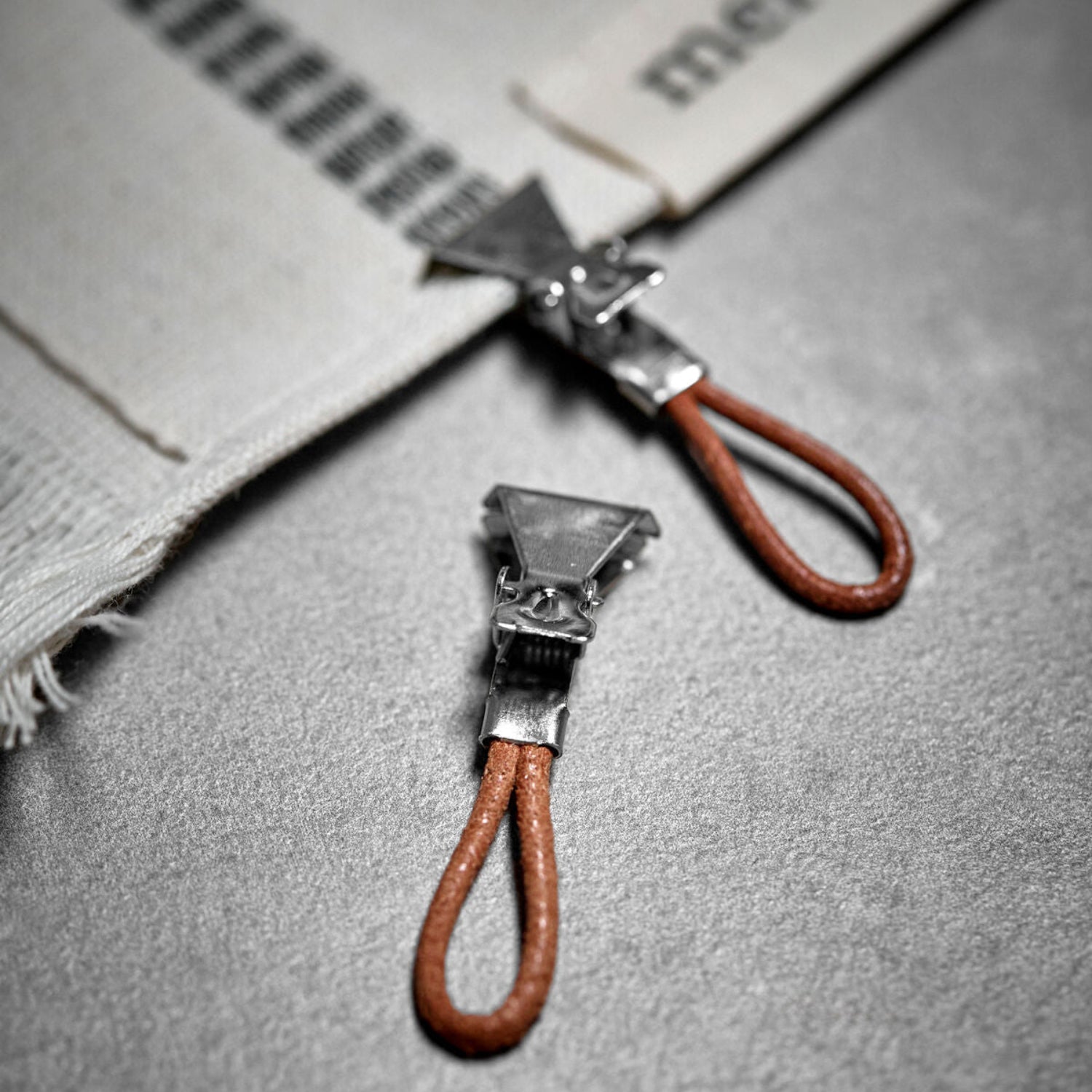 10 stk | Håndkleklyper Leather