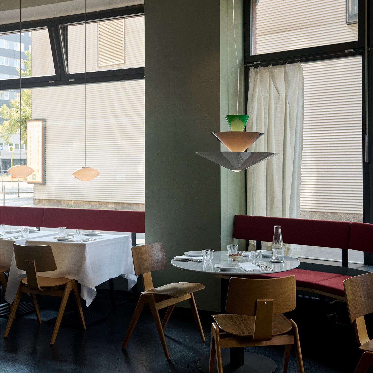 Gio Pendant Signal Green, Deep Blue & Ecru White LN15 Ø92 cm