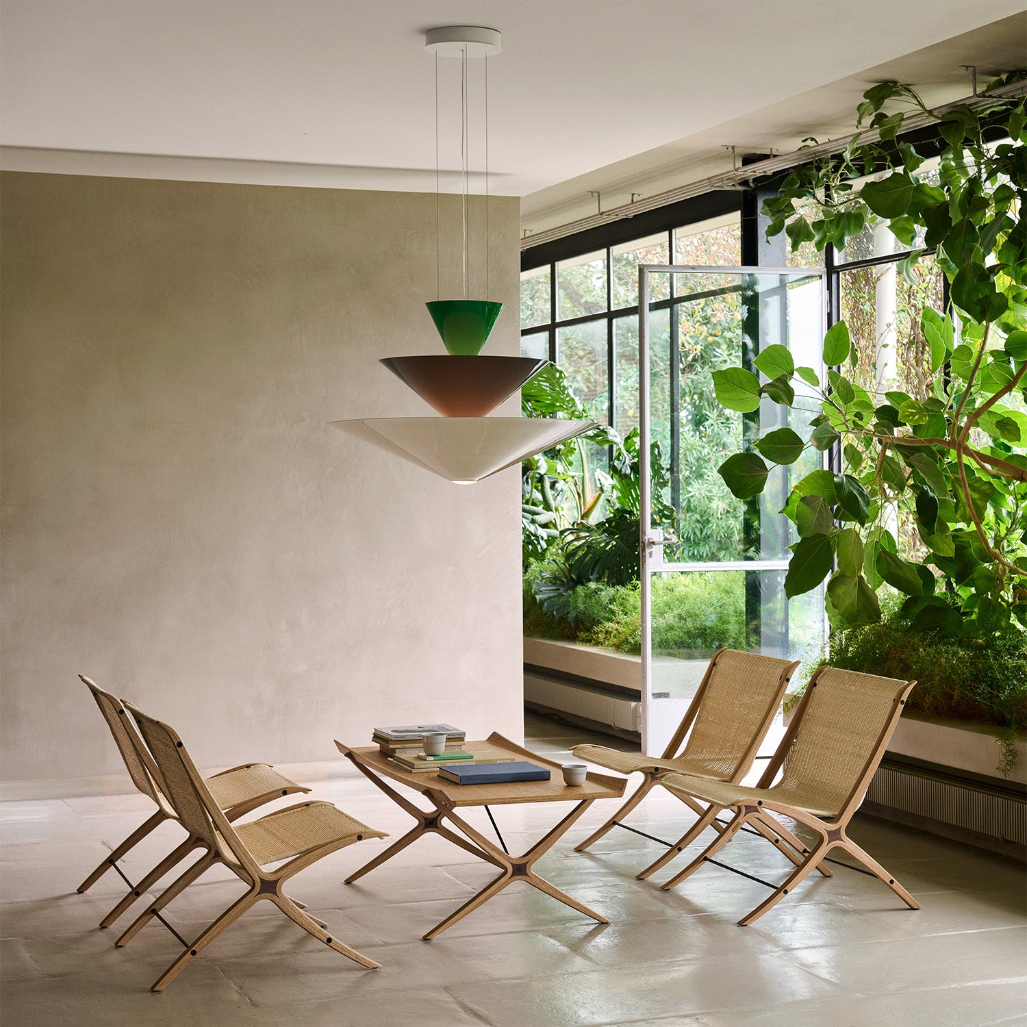 Gio Pendant Signal Green, Deep Blue & Ecru White LN15 Ø92 cm