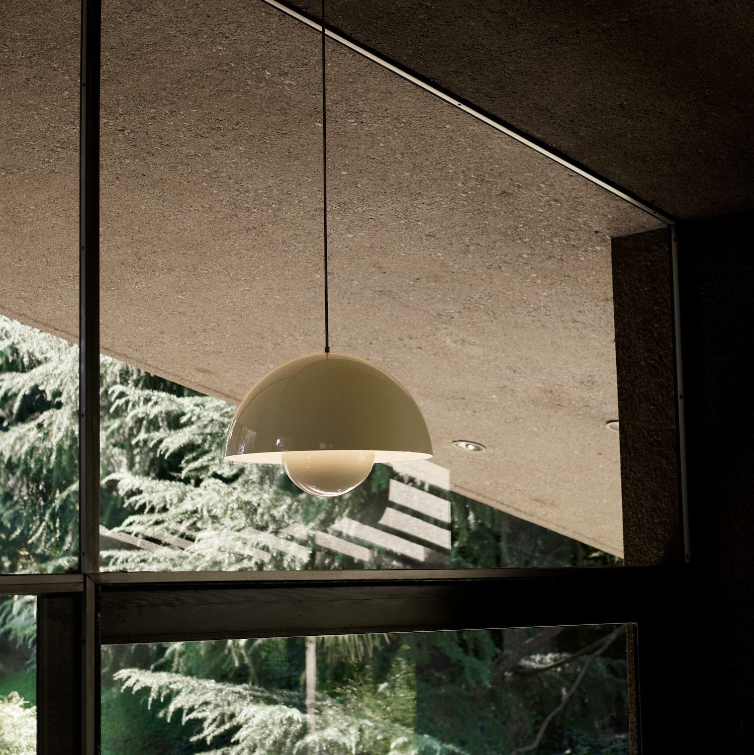 Flowerpot VP1 Taklampe