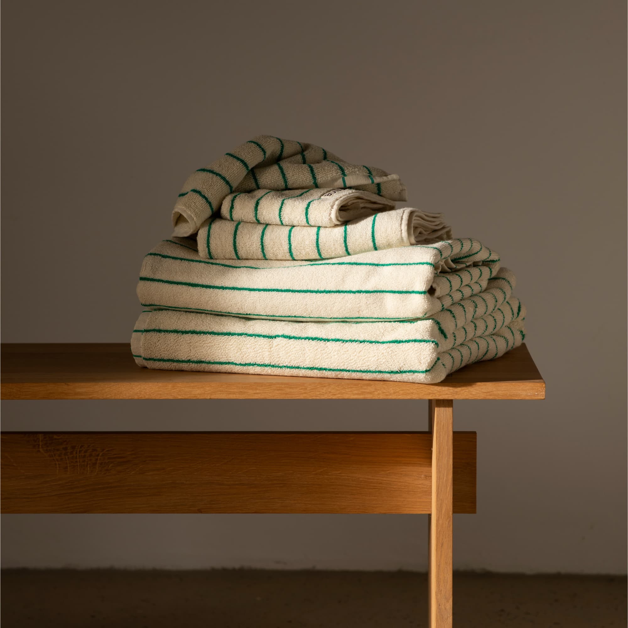 Badehåndkle Pure White & Grass 70x140