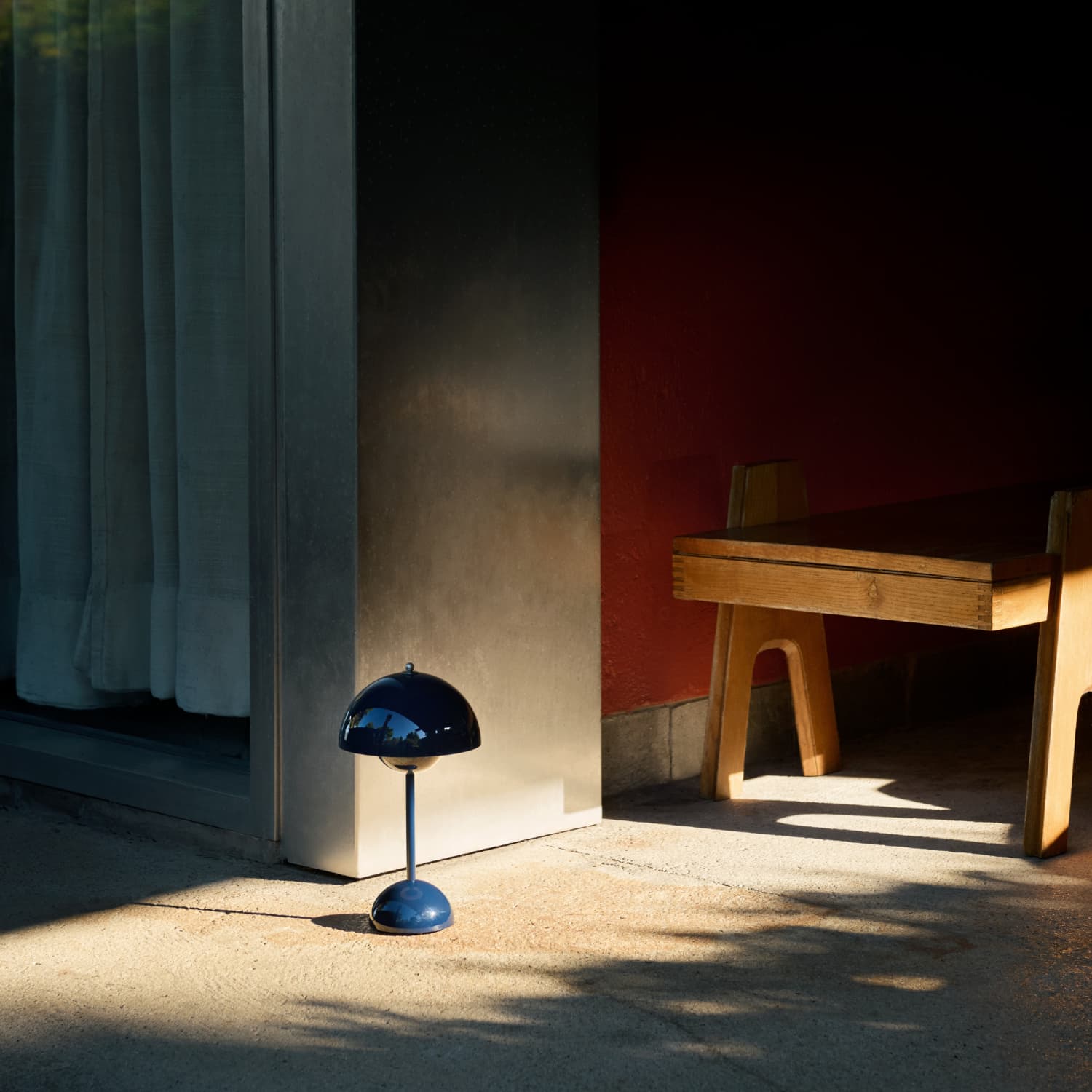 Flowerpot VP9 Oppladbar Lampe Steel Blue