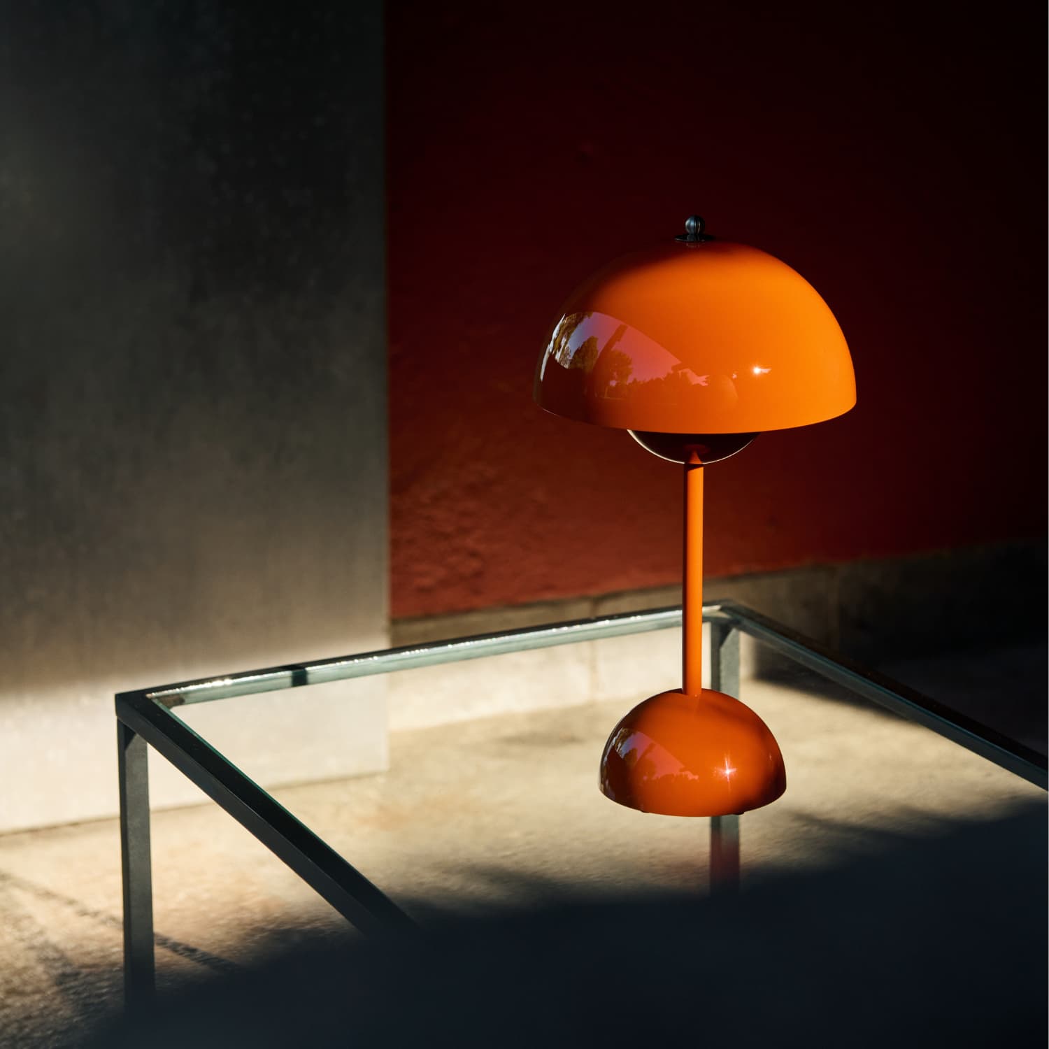 Flowerpot VP9 Oppladbar Lampe Zesty Orange